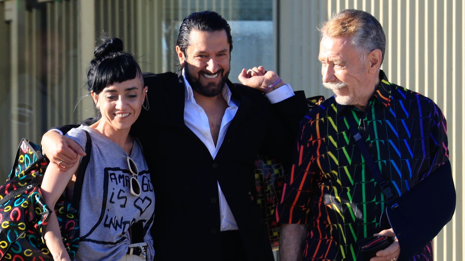 Rafael Amargo, saliendo de Soto del Real con Luciana Bogniano y su abogado, Marcos García Montes, el 12 de Abril de 2024