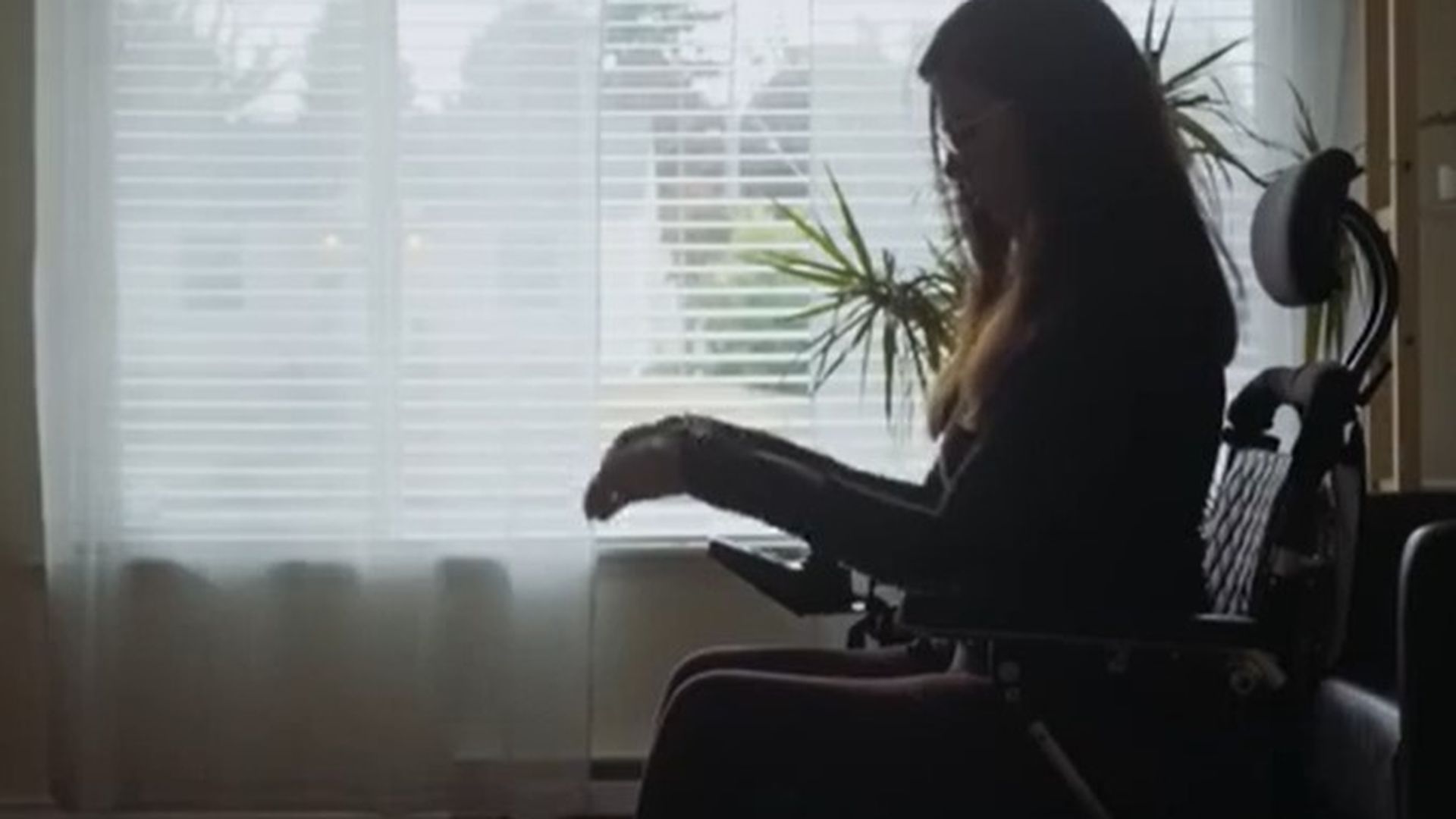 Una bailarina con ELA vuelve a 'actuar' en el escenario gracias a un avatar digital en Amsterdam Una bailarina con ELA vuelve a 'actuar' en el escenario gracias a un avatar digital en Amsterdam