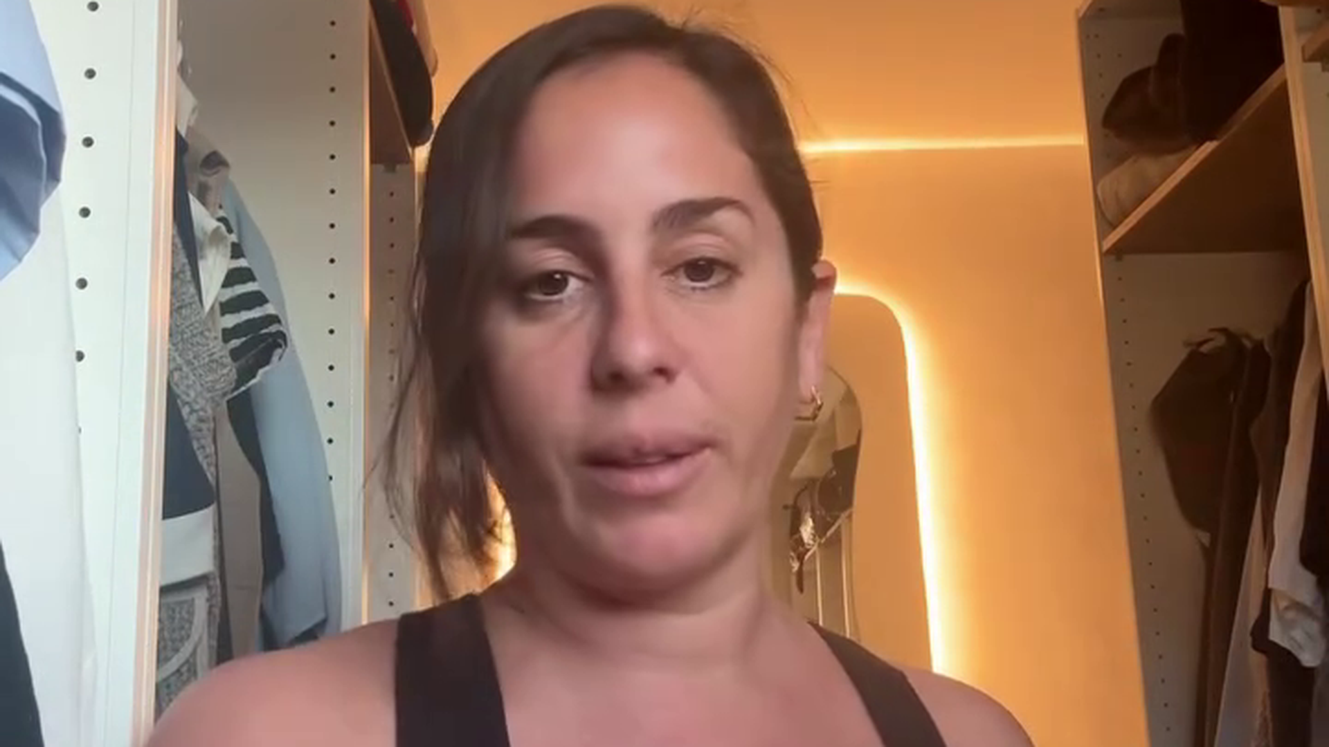 Anabel Pantoja muestra el cambio de su vientre