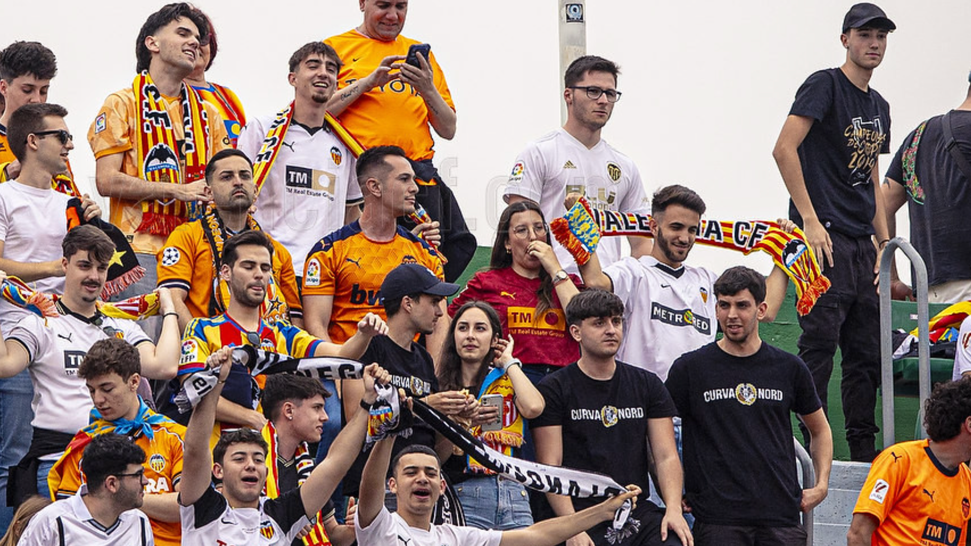 Afición del Valencia CF en Elche