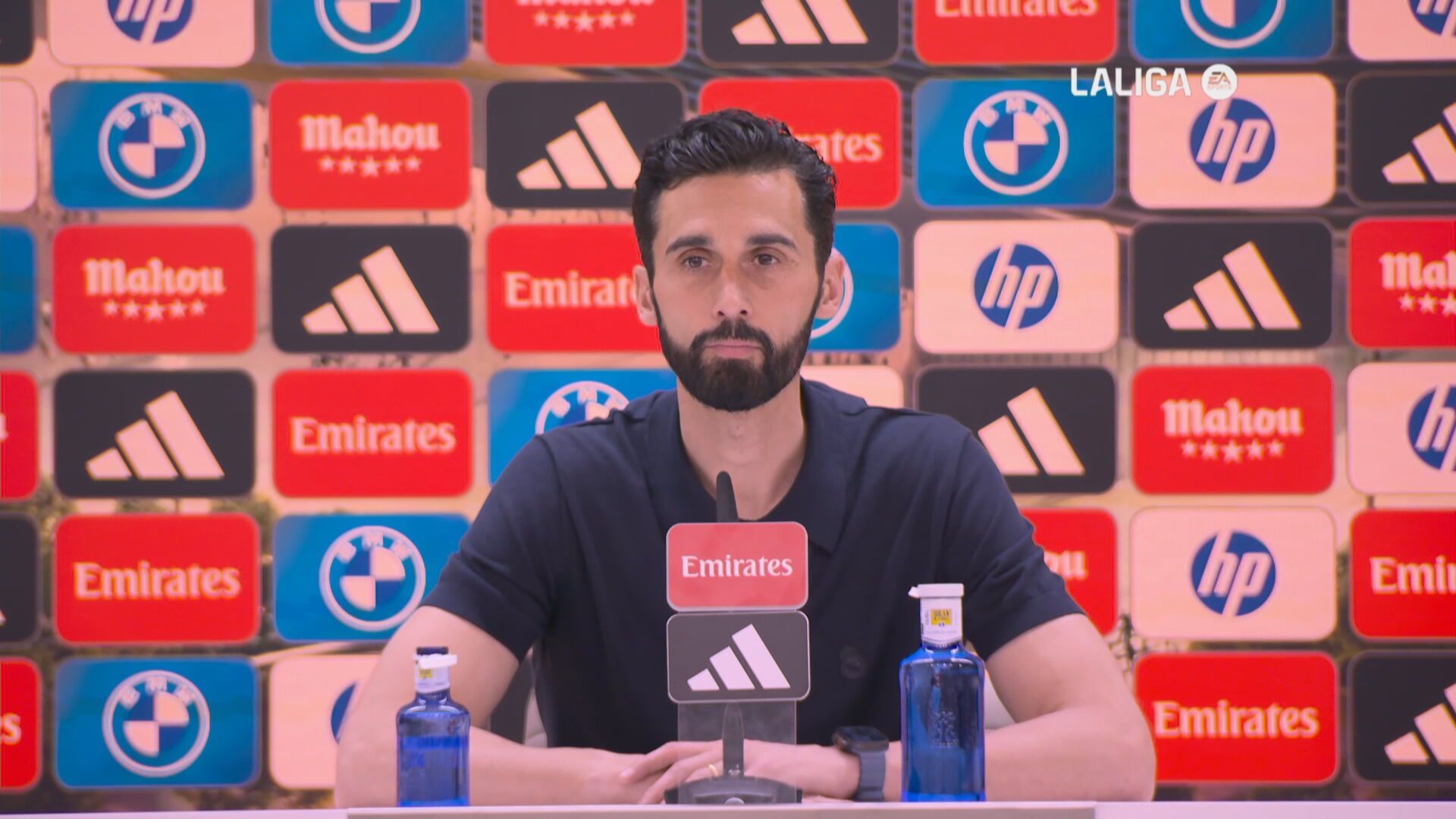 Álvaro Arbeloa estalla por la polémica: "Es penalti aquí y en la Luna"
