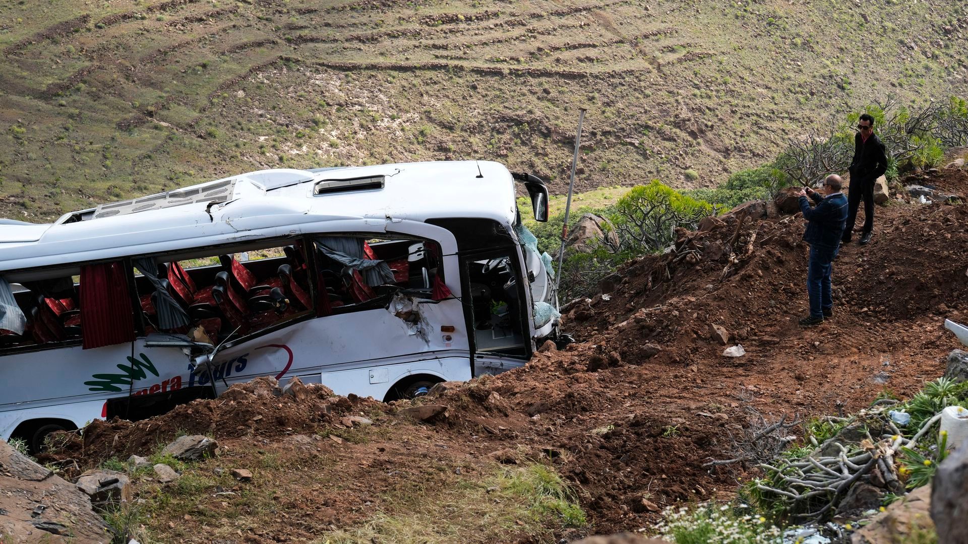 El fallecido en el accidente de La Gomera era un turista británico que volvía a Reino Unido: hay tres heridos ingresados