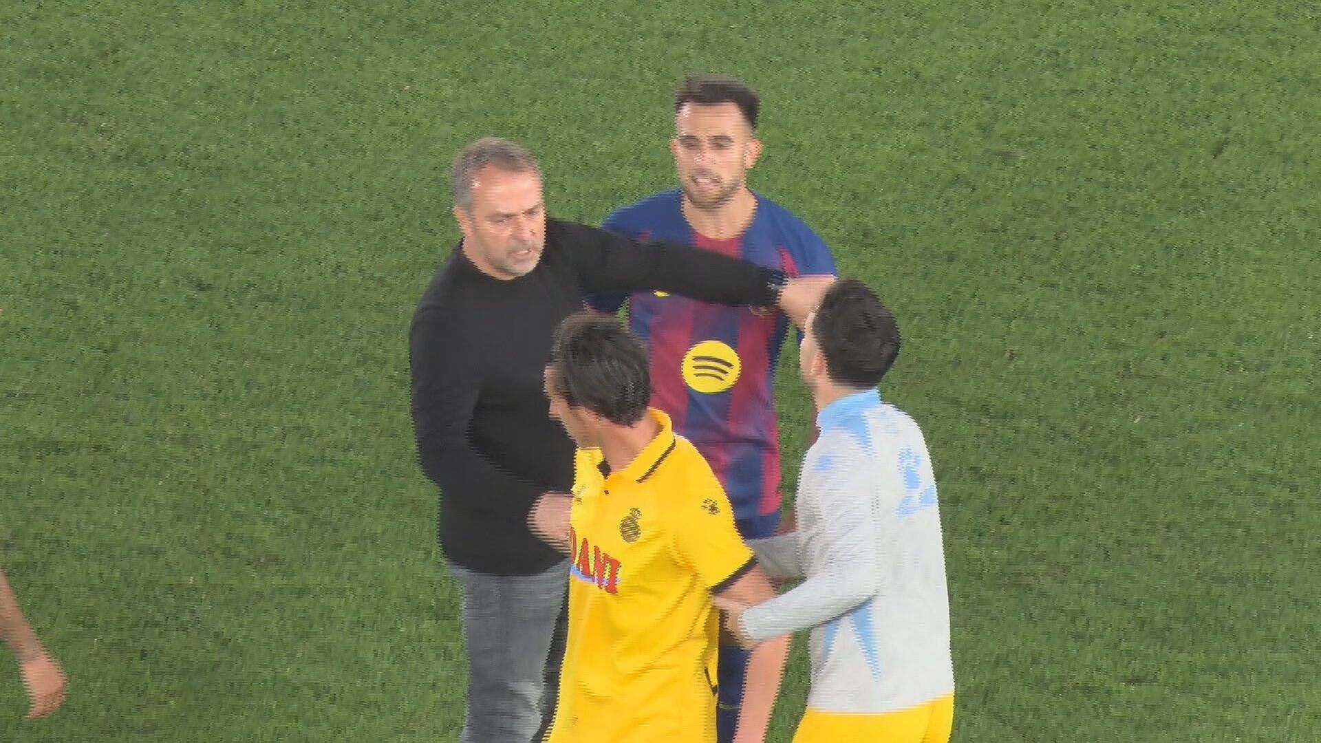 El pique entre Eric García y Pere Milla tras el derbi