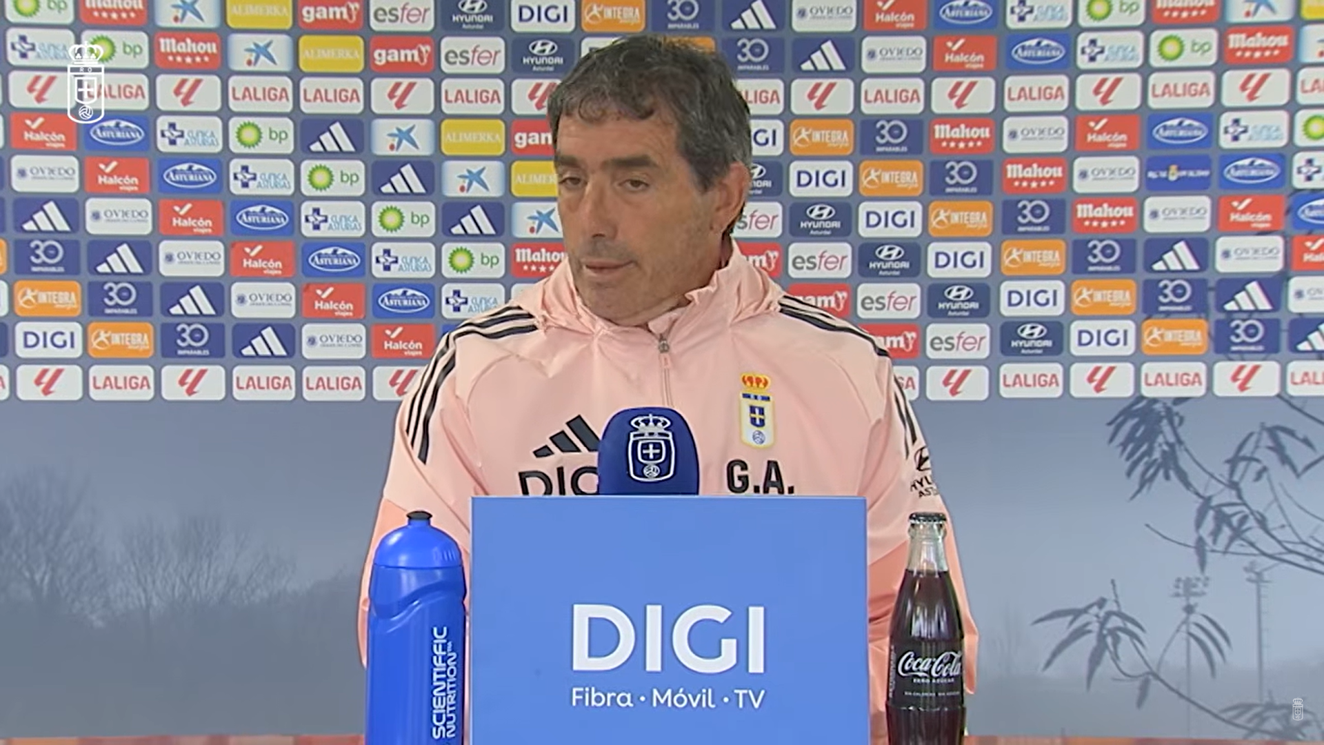 Guillermo Almada, en sala de prensa