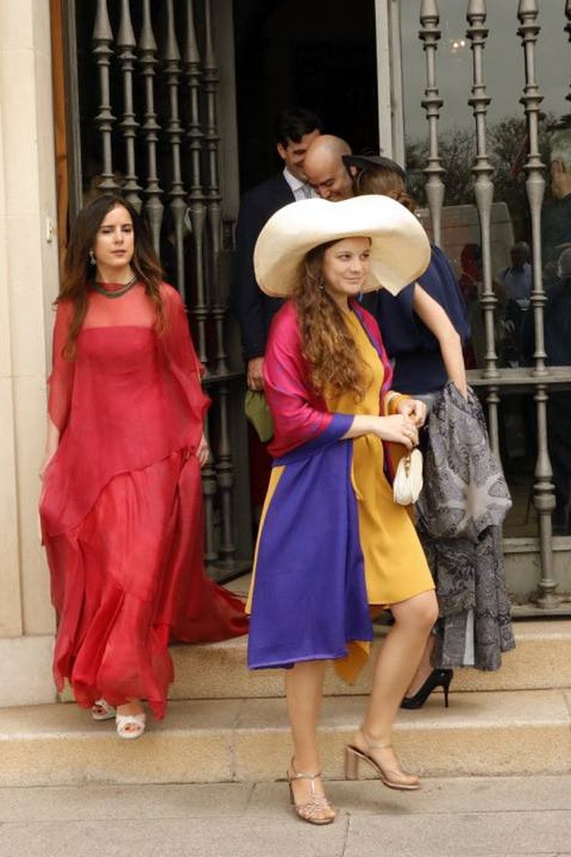 Invitadas saliendo de la boda de Carla Benjumea y Antonio Domecq