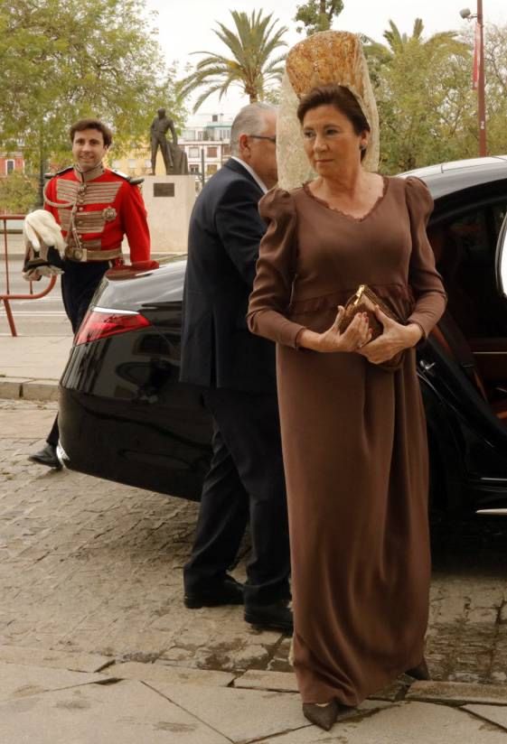 La madre de Antonio Domecq, Rocío León Bohórquez, llegando a la boda de su hijo