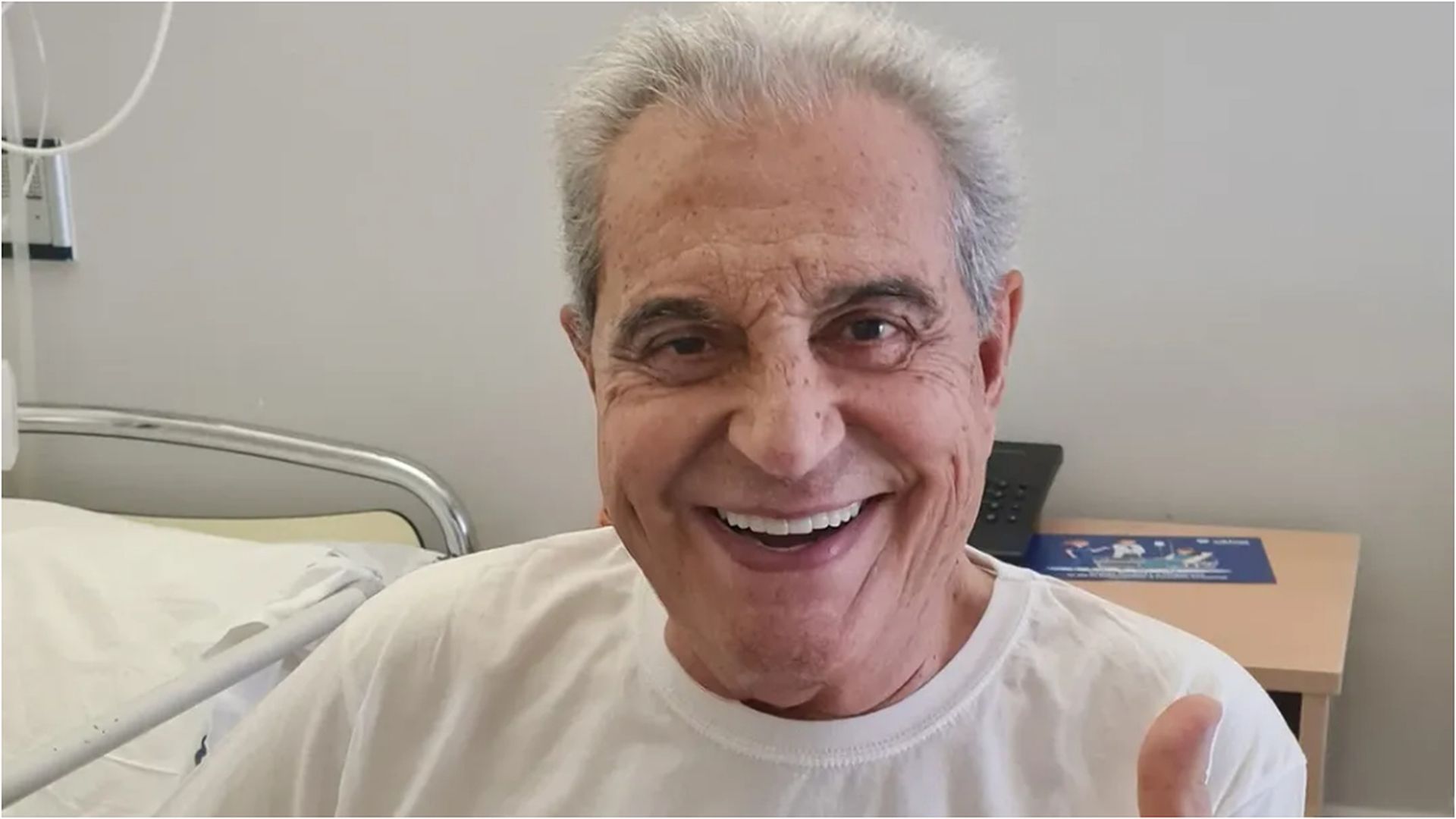 Andrés Pajares, en una imagen desde el hospital