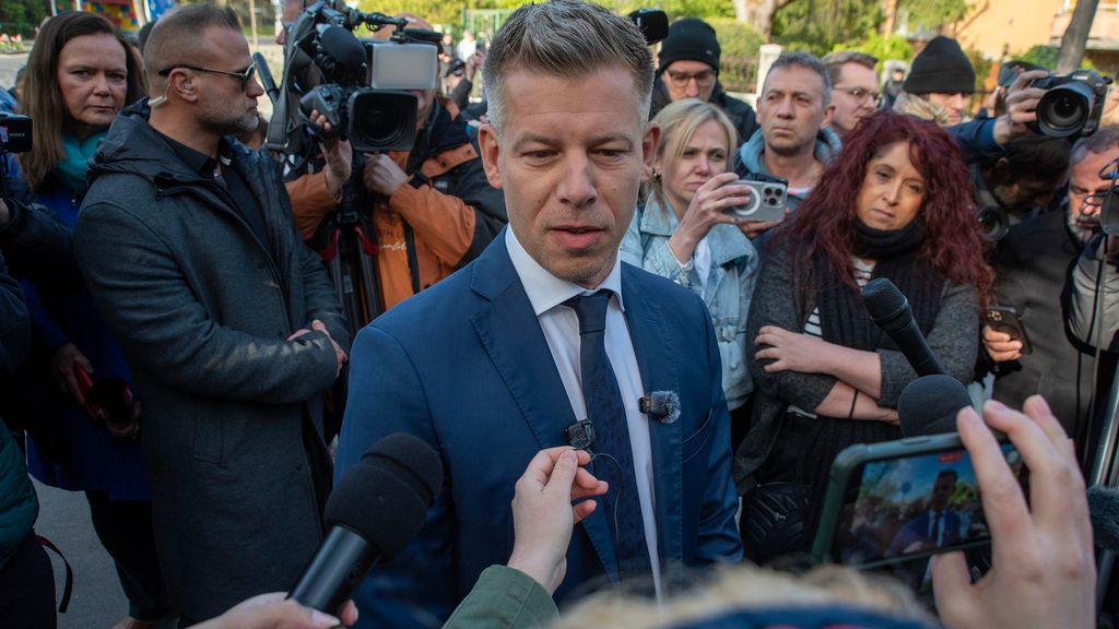 Elecciones en Hungría: el opositor Magyar logra la mayoría cualificada de dos tercios, según resultados parciales