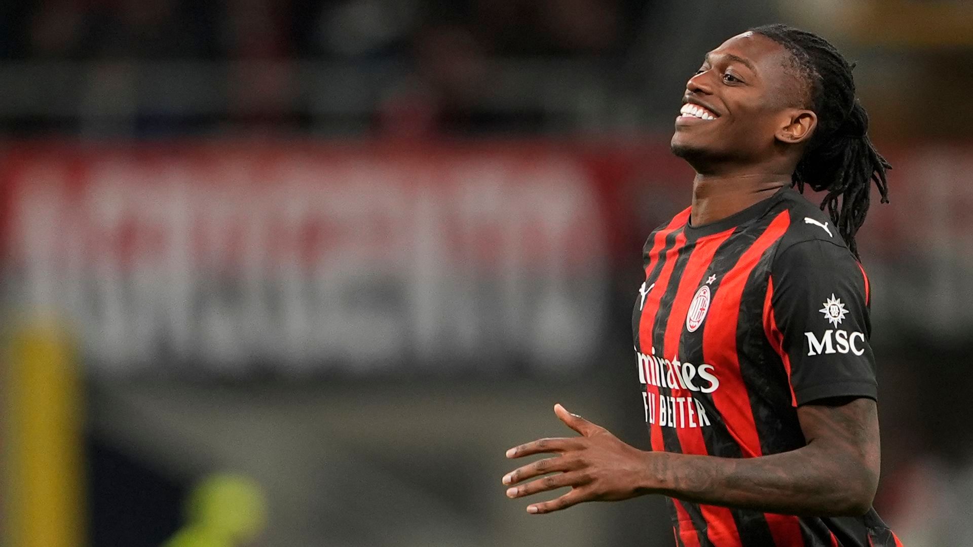 Rafael Leao durante un partido del Barcelona