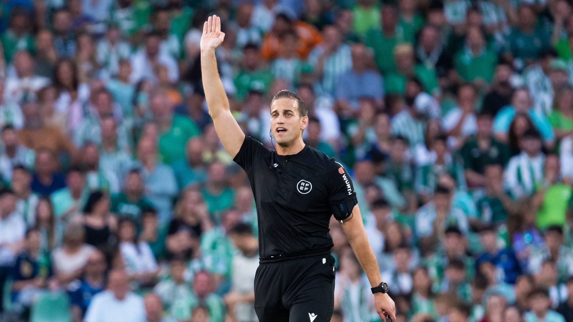 Javier Alberola Rojas, árbitro español