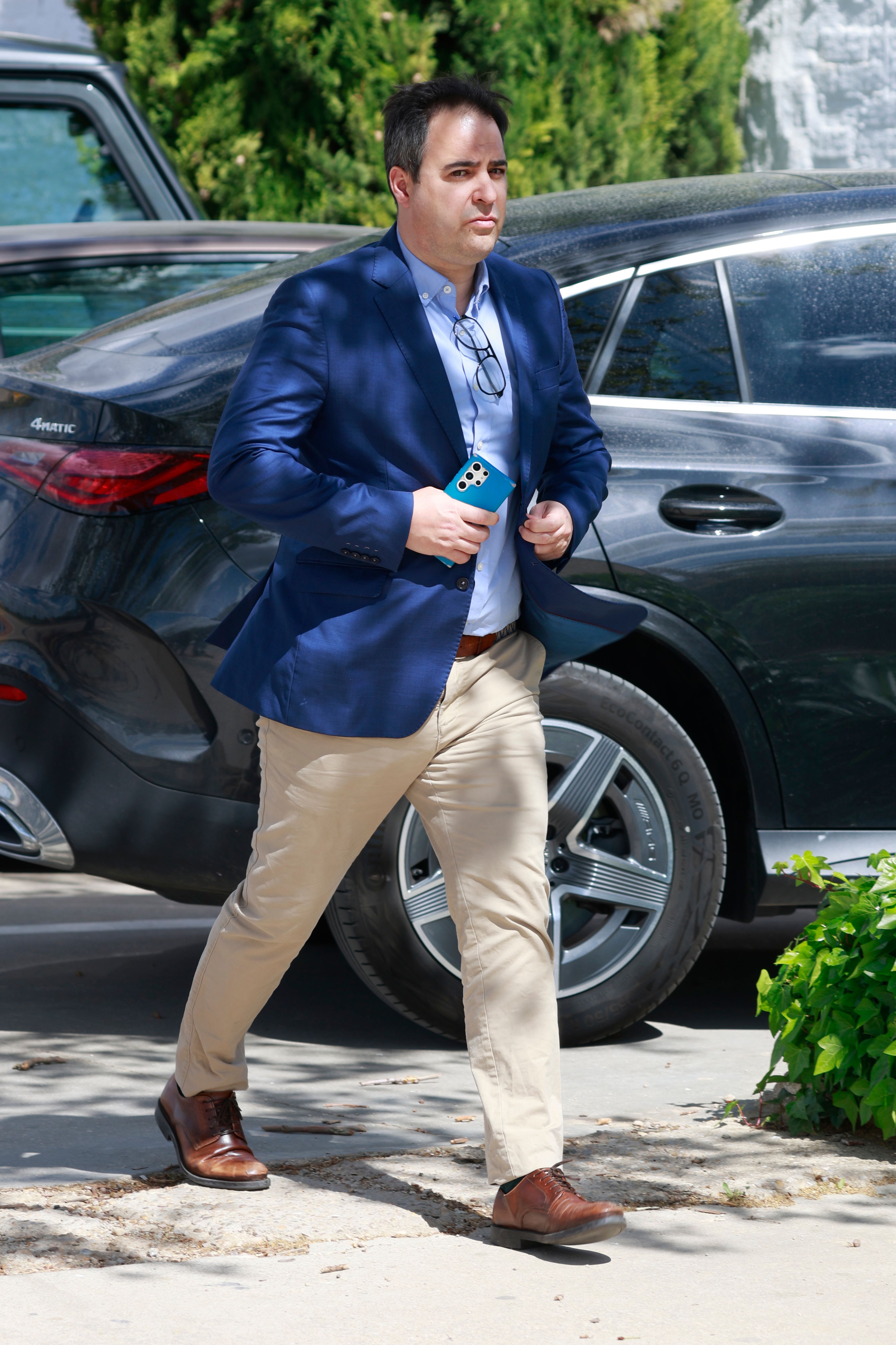 Álex Cruz, en el tanatorio de Goyi Arévalo, la madre de Sara Carbonero