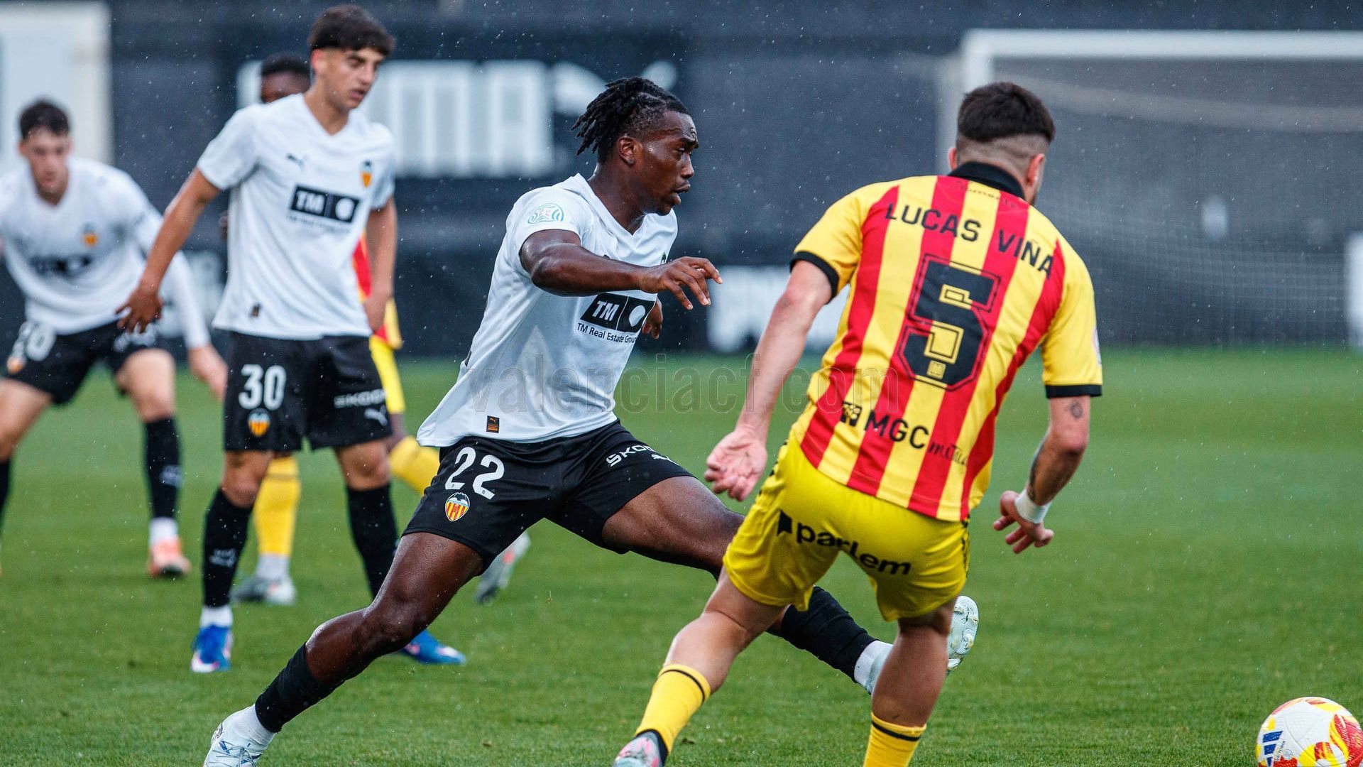David Otorbi hizo un partidazo ante el Sant Andreu David Otorbi hizo un partidazo ante el Sant Andreu