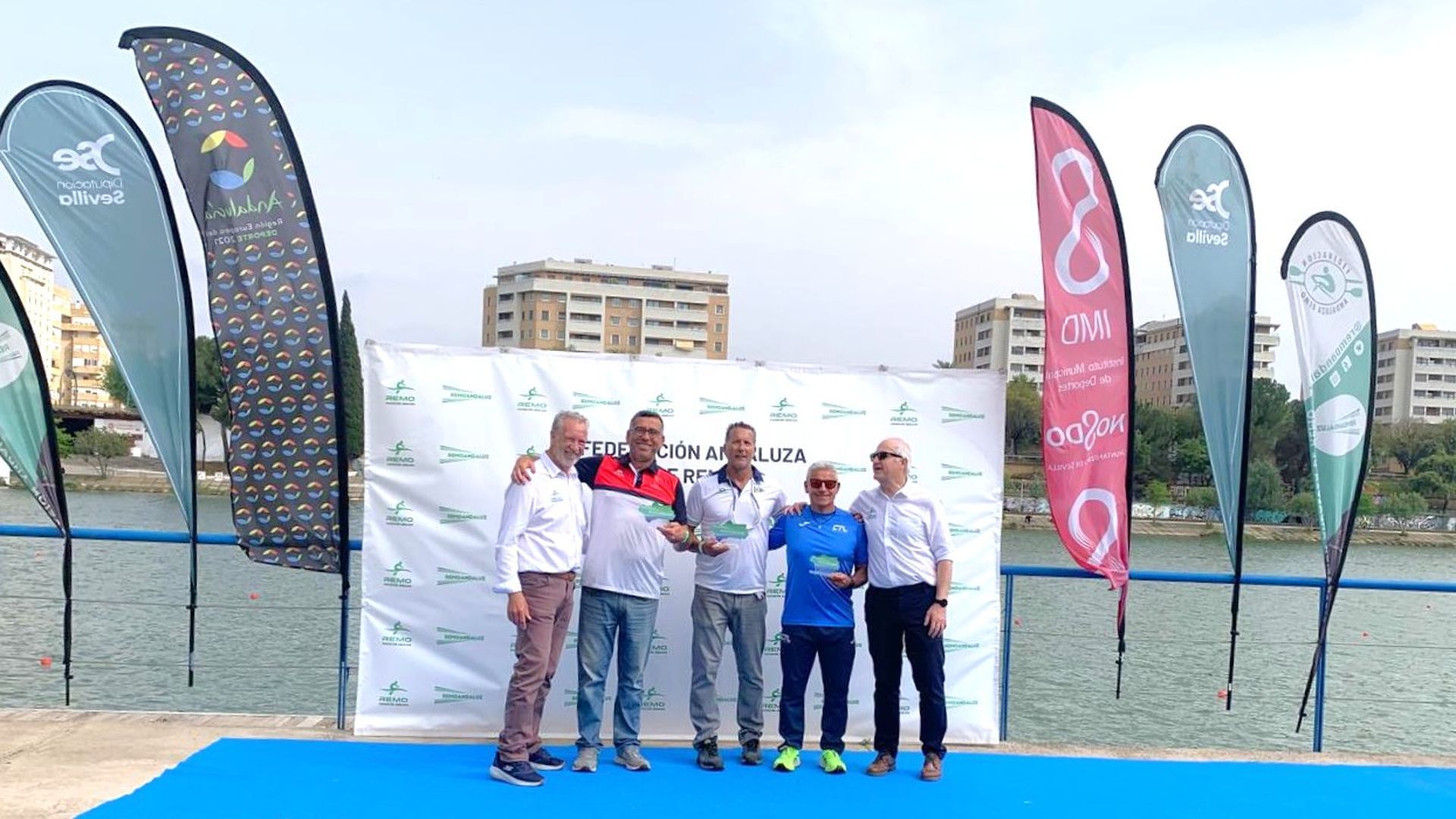 El Náutico Sevilla brilló en la dársena del Guadalquivir liderando el podio de clubes