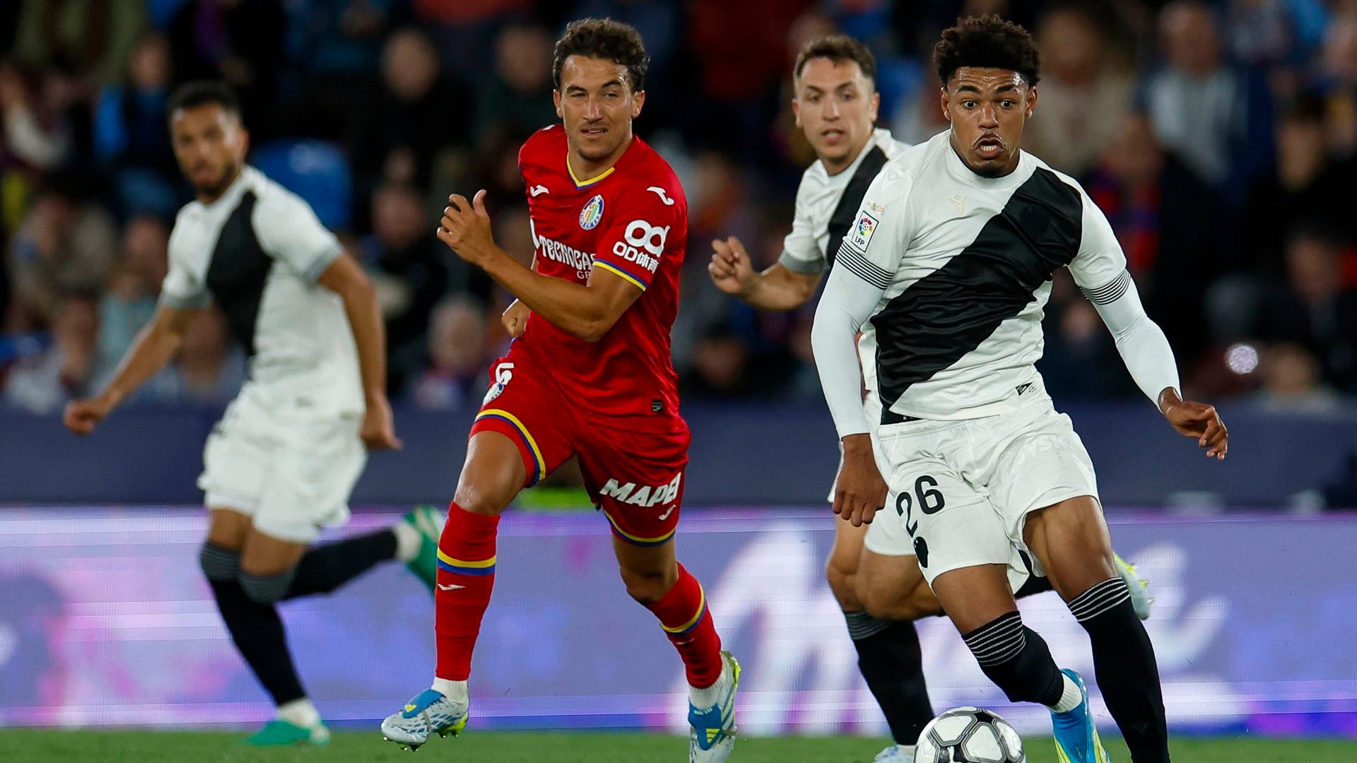 Lance de juego en el Levante - Getafe