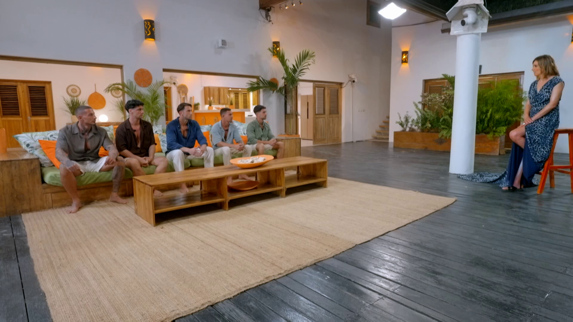 Los chicos llegan a 'Villa Montaña' y surgen las dudas en sus primeros momentos sin sus parejas