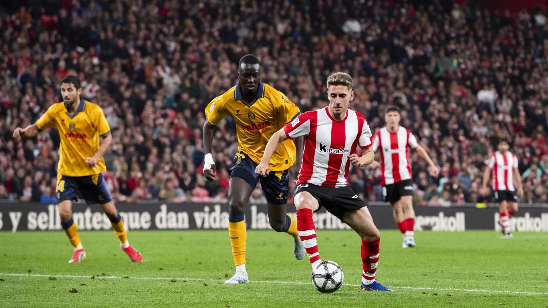 Robert Navarro la lleva ante el Villarreal en San Mamés