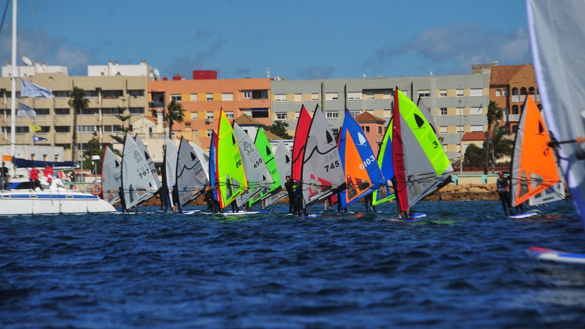 Tristán Melgarejo, del RCMT Punta Umbría, se llevó la Murcia Windsurfer International Weekend