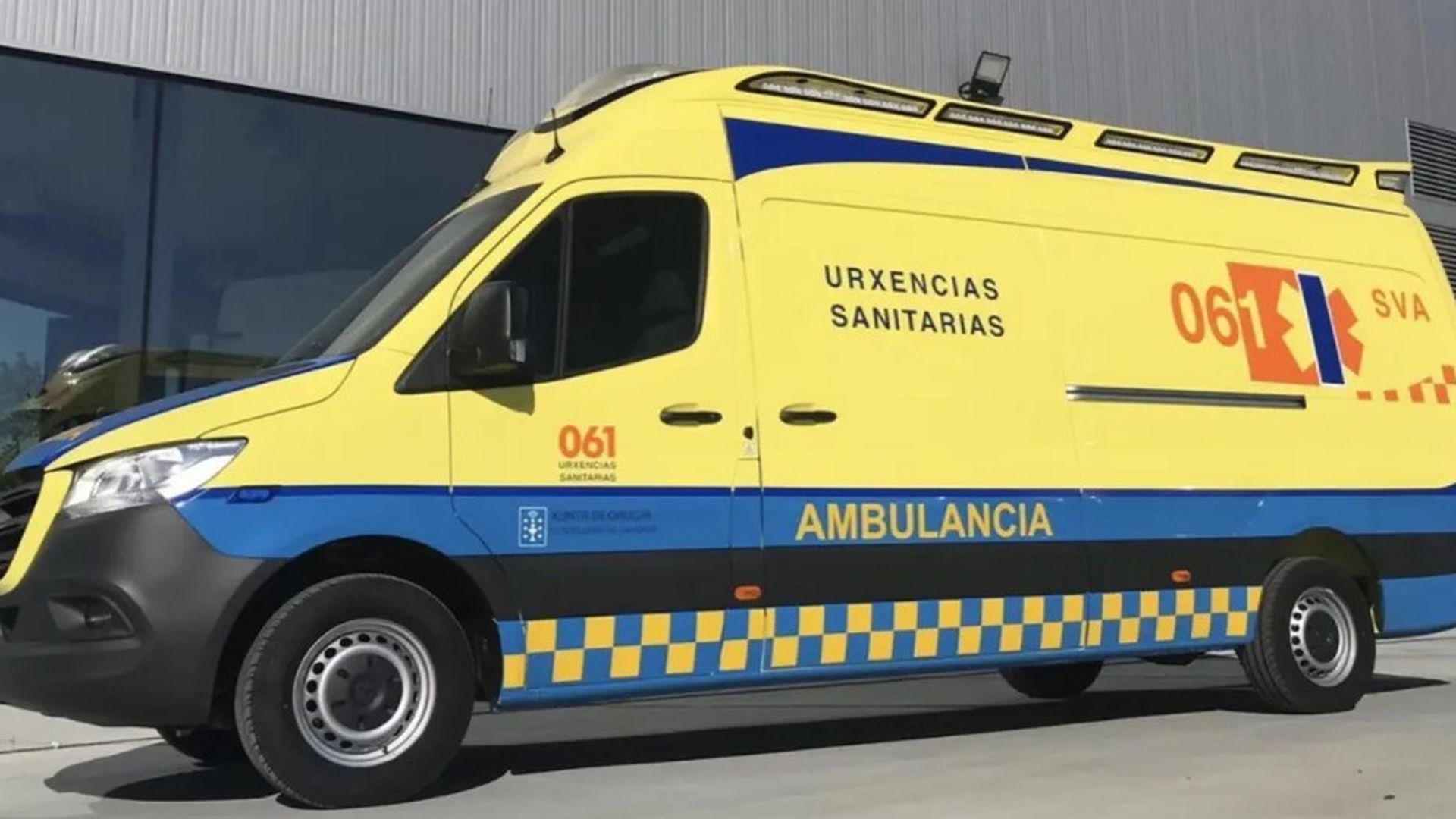 Un menor herido tras caerle encima una ventana de un cuarto piso en Ferrol Un menor herido tras caerle encima una ventana de un cuarto piso en Ferrol