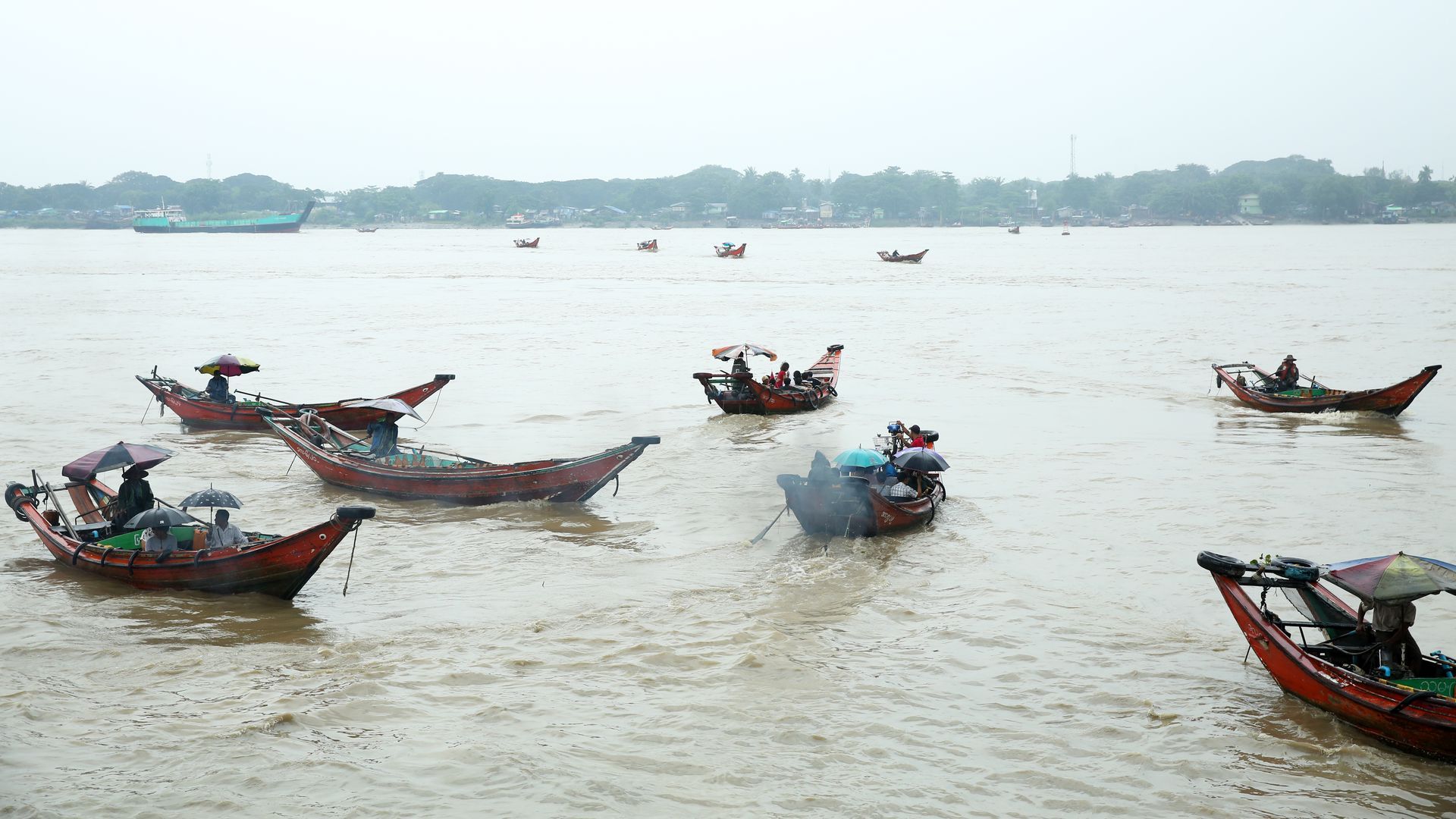 Desaparecidas 250 personas tras el naugrafio de un barco en aguas de Birmania Desaparecidas 250 personas tras el naugrafio de un barco en aguas de Birmania