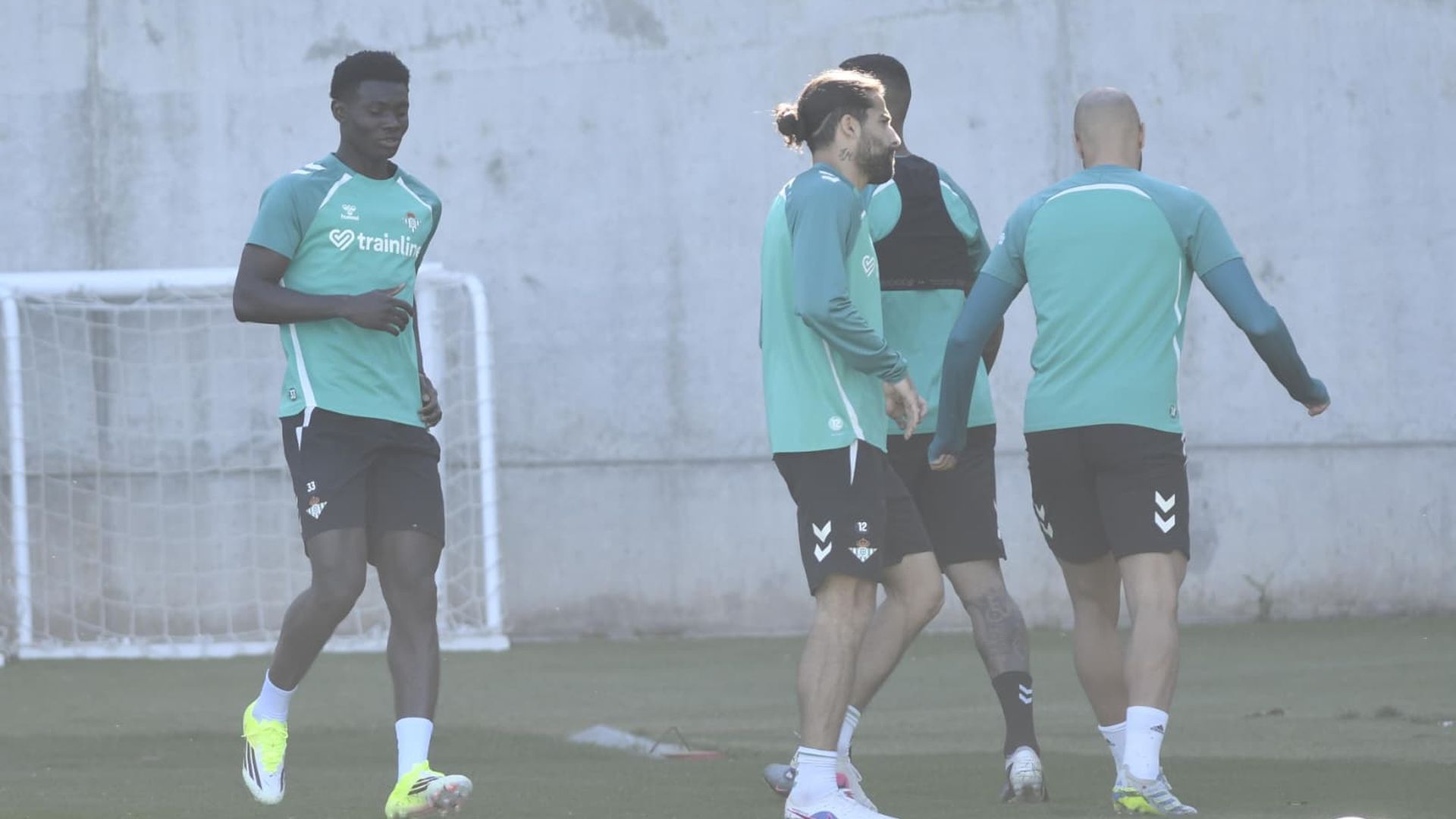 Emmanuel N'Agoran, en el entrenamiento del Betis de este martes