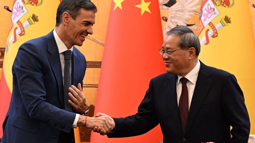 España refuerza sus relaciones con China: Xi Jinping dice a Pedro Sánchez que ambos están "del lado correcto de la historia"