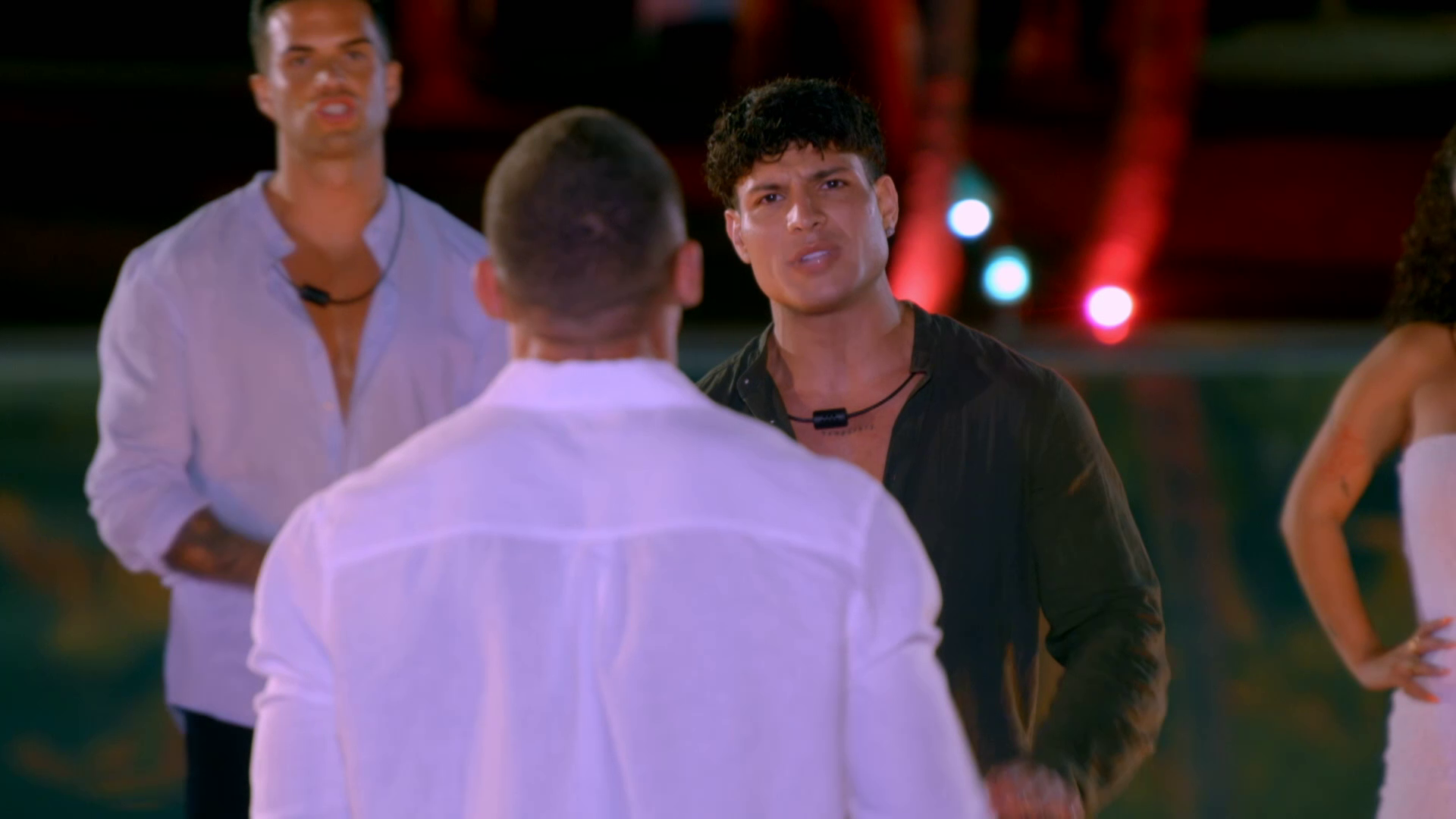 Joan y José protagonizan un durísimo enfrentamiento en las presentaciones: "No me llegas ni a la suela del zapato"