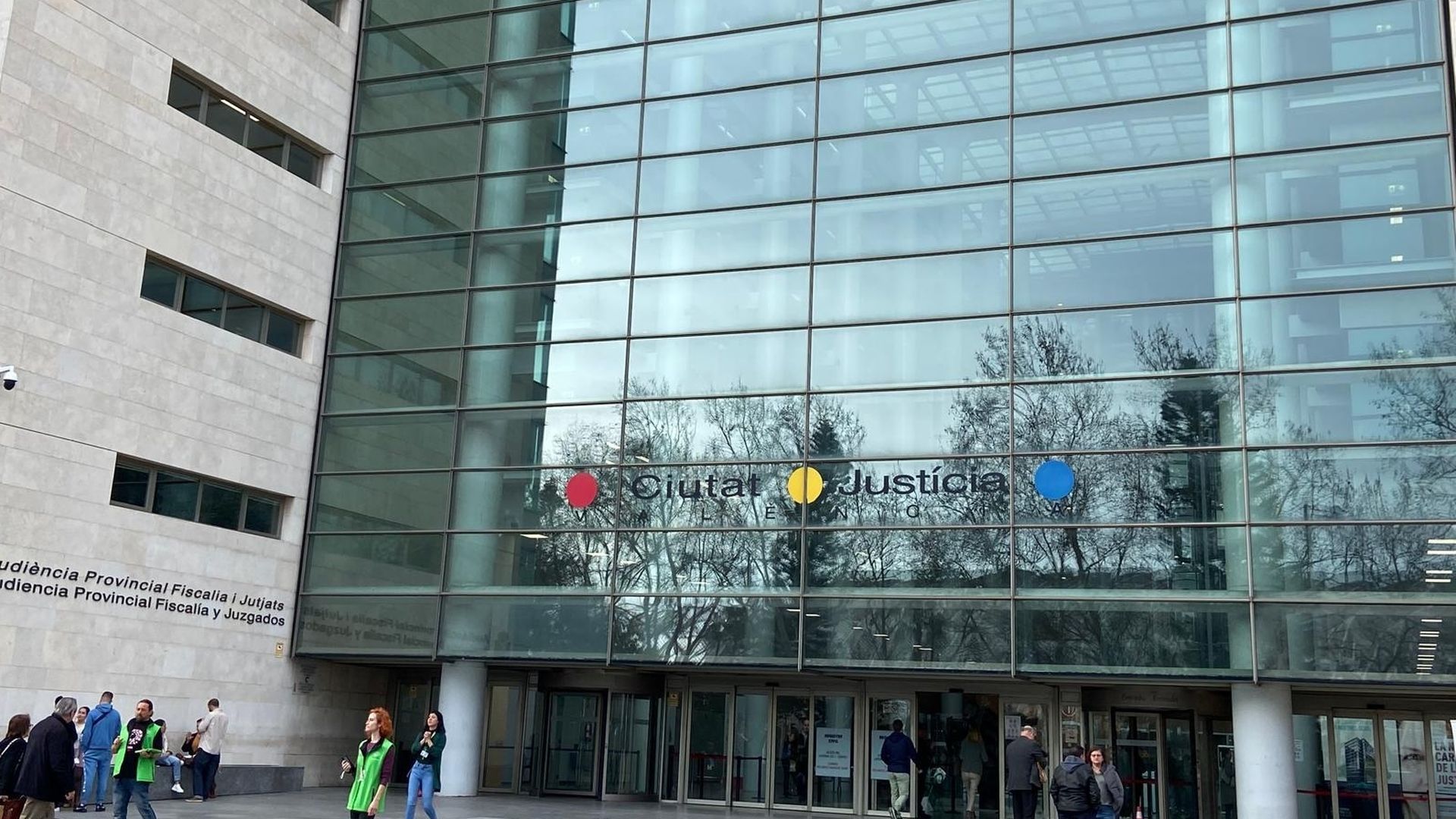 Reabren el caso de supuestos abusos a niños de entre cuatro y siete años en un colegio de Torrent, Valencia Reabren el caso de supuestos abusos a niños de entre cuatro y siete años en un colegio de Torrent, Valencia