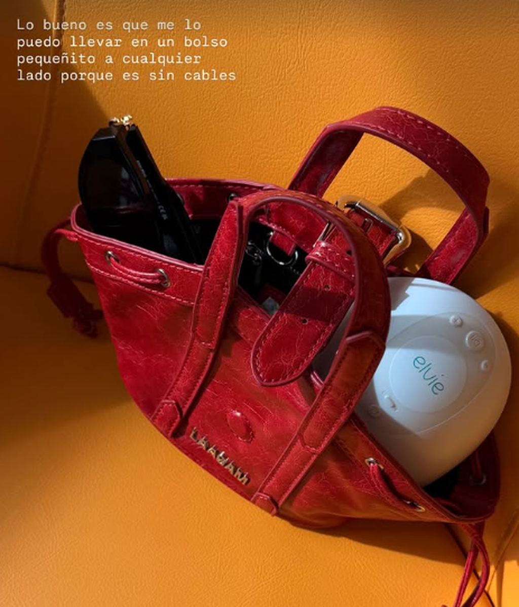 Rocío Aguirre enseña su sacaleches