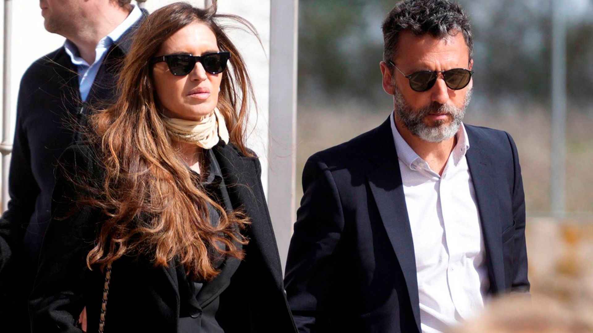 Sara Carbonero y José Luis Cabrera, en el funeral de Goyi Arévalo Sara Carbonero y José Luis Cabrera, en el funeral de Goyi Arévalo