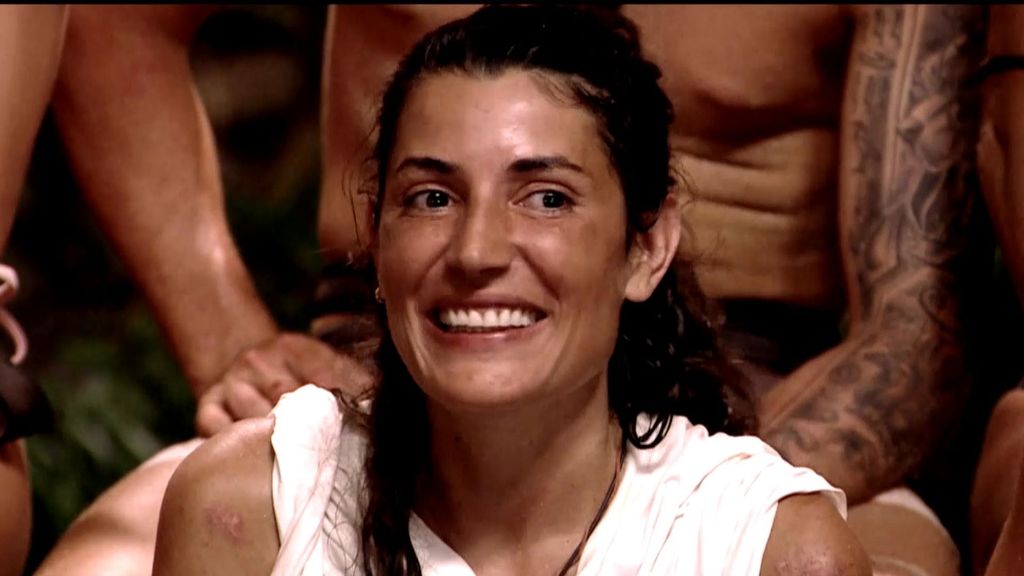 El salto del helicóptero de Dulceida antes de pasar una noche con Alba Paul, nuevos dilemas, salvación y la primera ‘Zona Roja’ de los nuevos equipos, esta noche en 'Supervivientes. Tierra de Nadie'