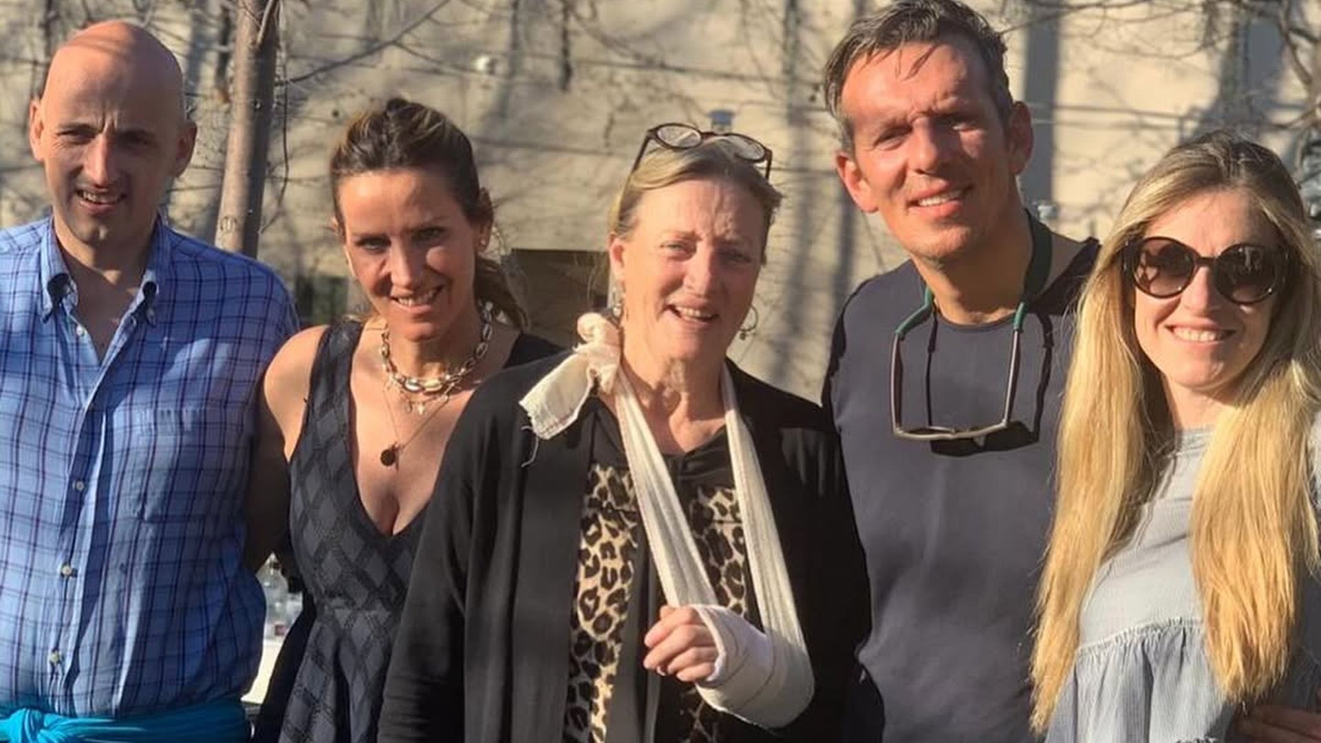 Joaquín Prat, con sus tres hermanos y su madre, en una imagen de sus redes sociales