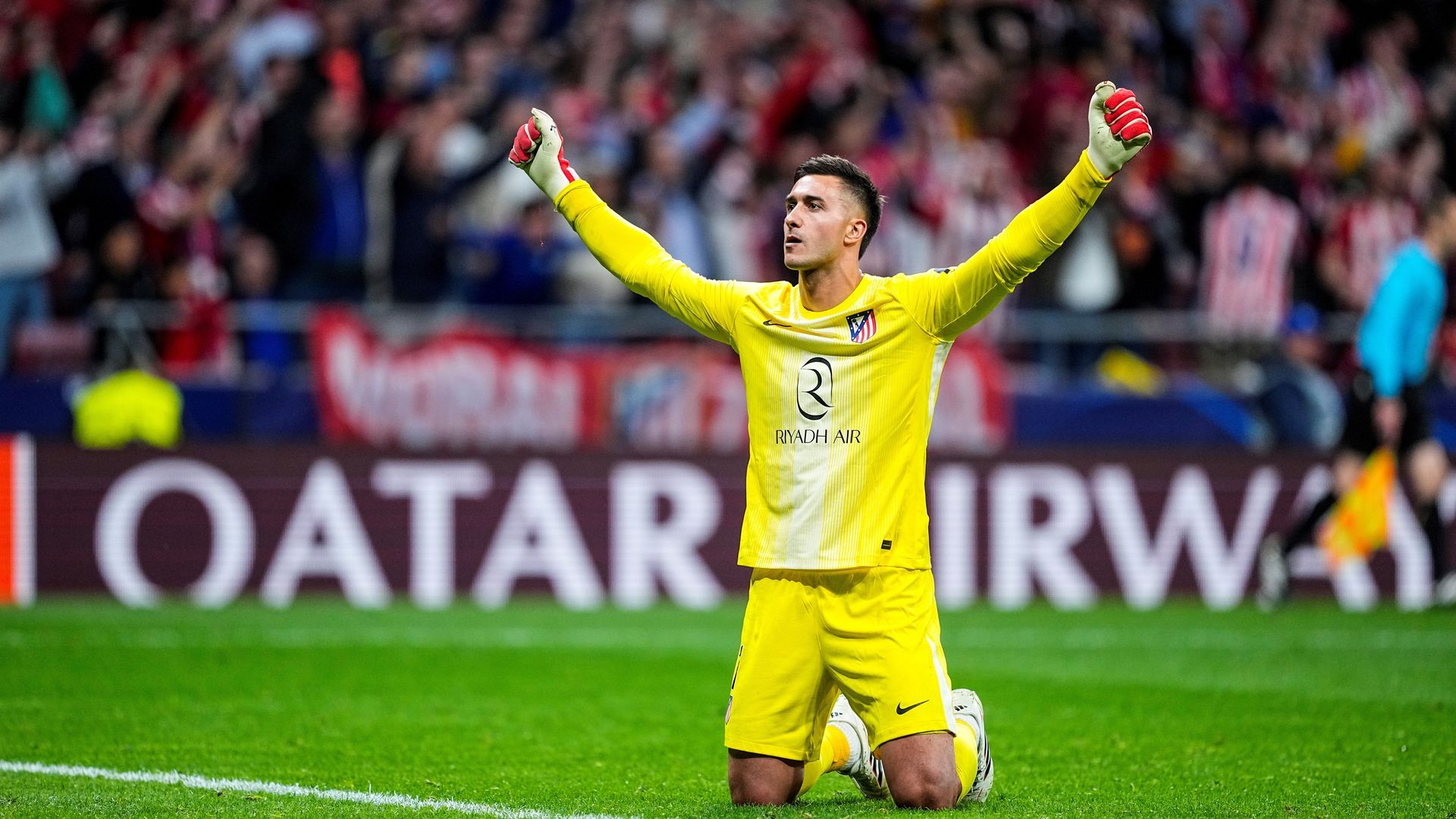 Juan Musso durante el partido contra el Barcelona