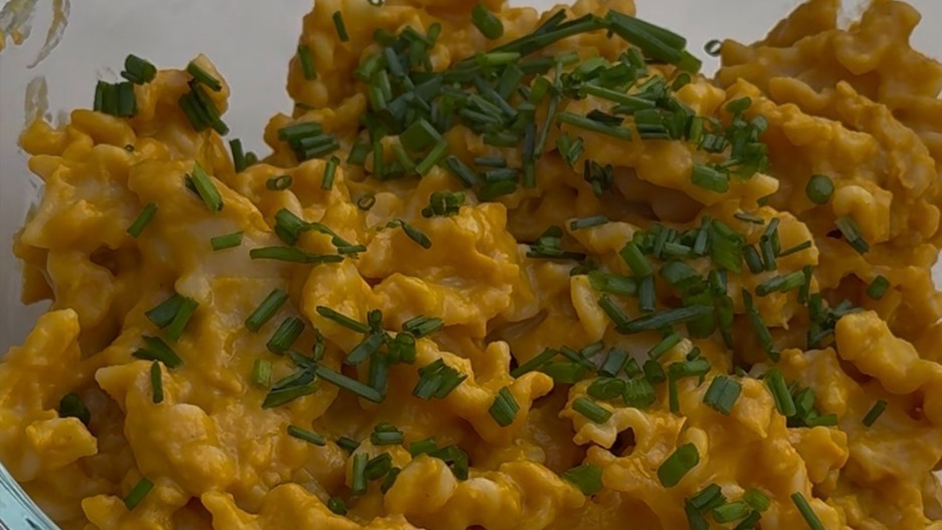 Pasta con salsa de calabaza, un plato sano y económico