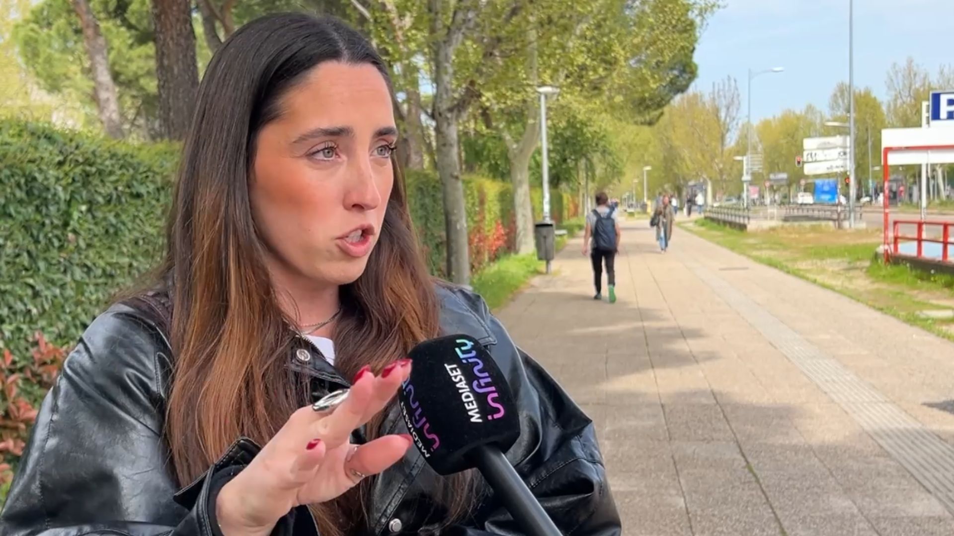 ¿Qué harían si su pareja cruza todos los límites? La calle se moja sobre las infidelidades