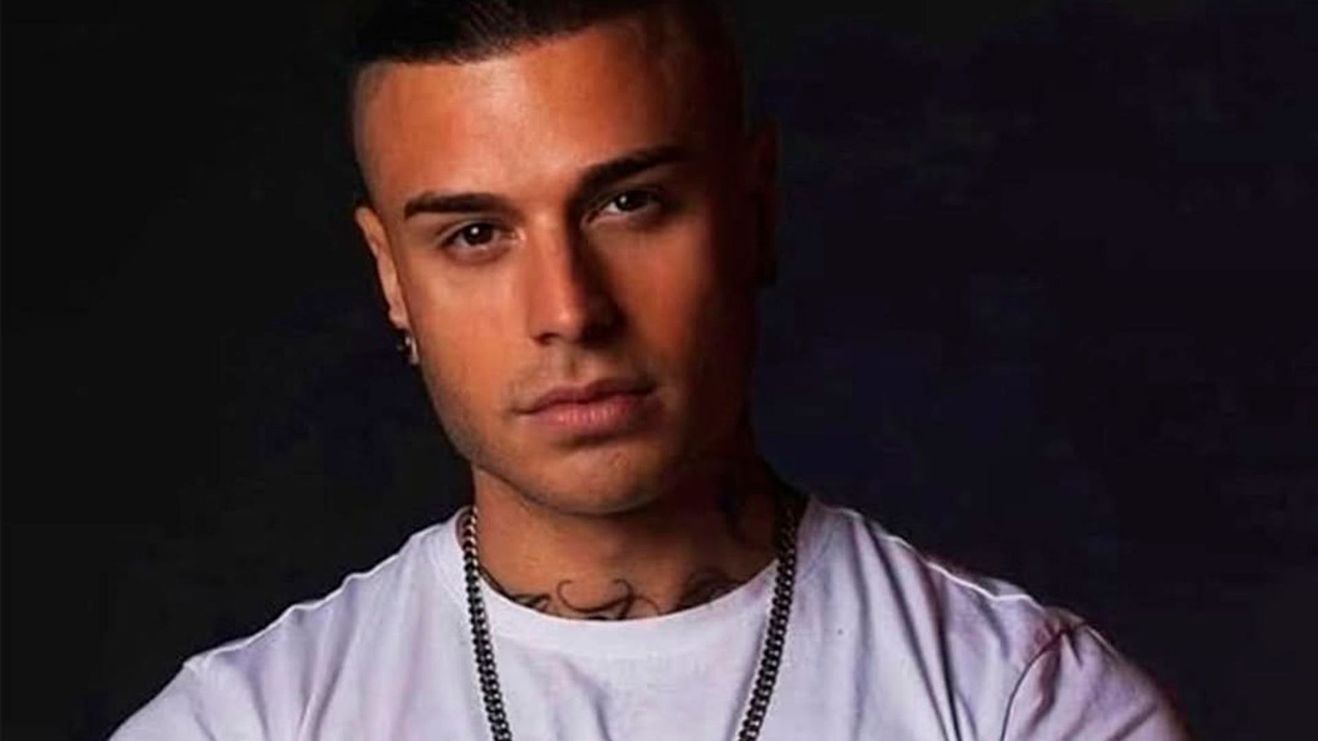 Adrián Rodríguez Adrián Rodríguez