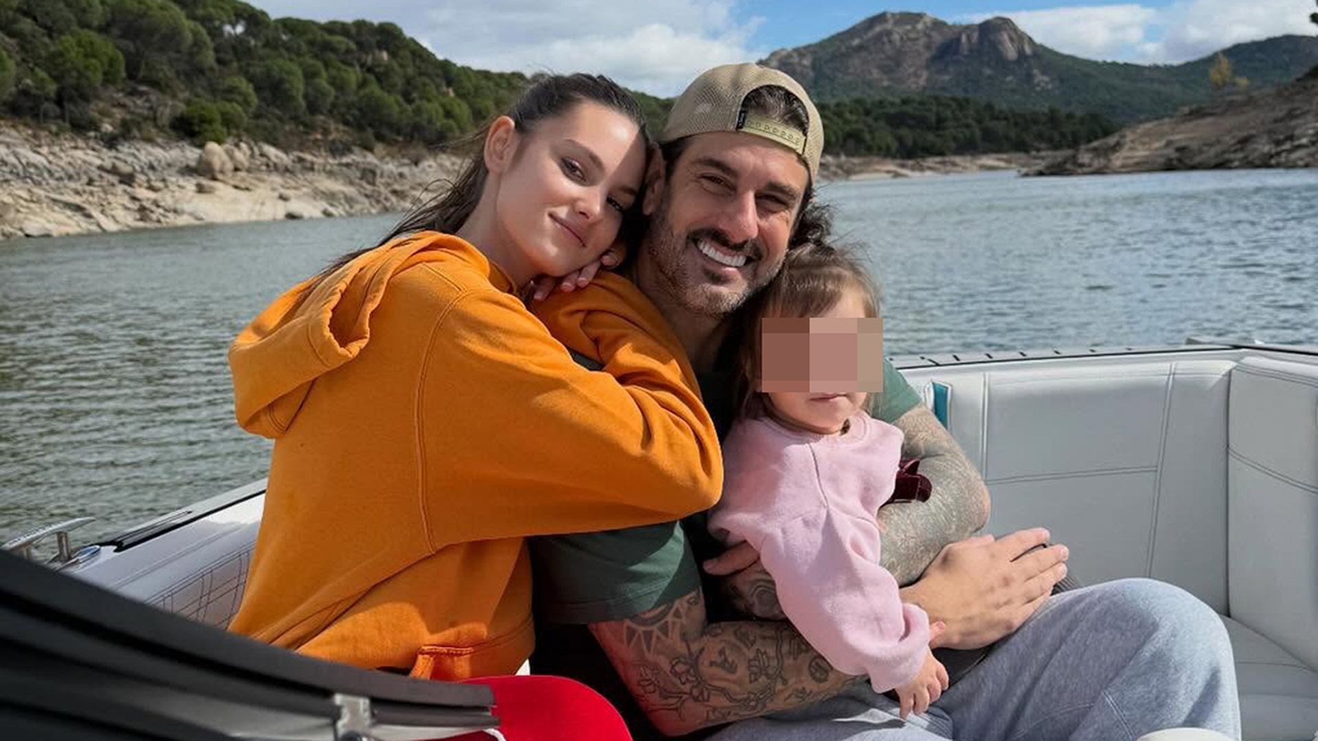 Carlota y Melendi Carlota y Melendi