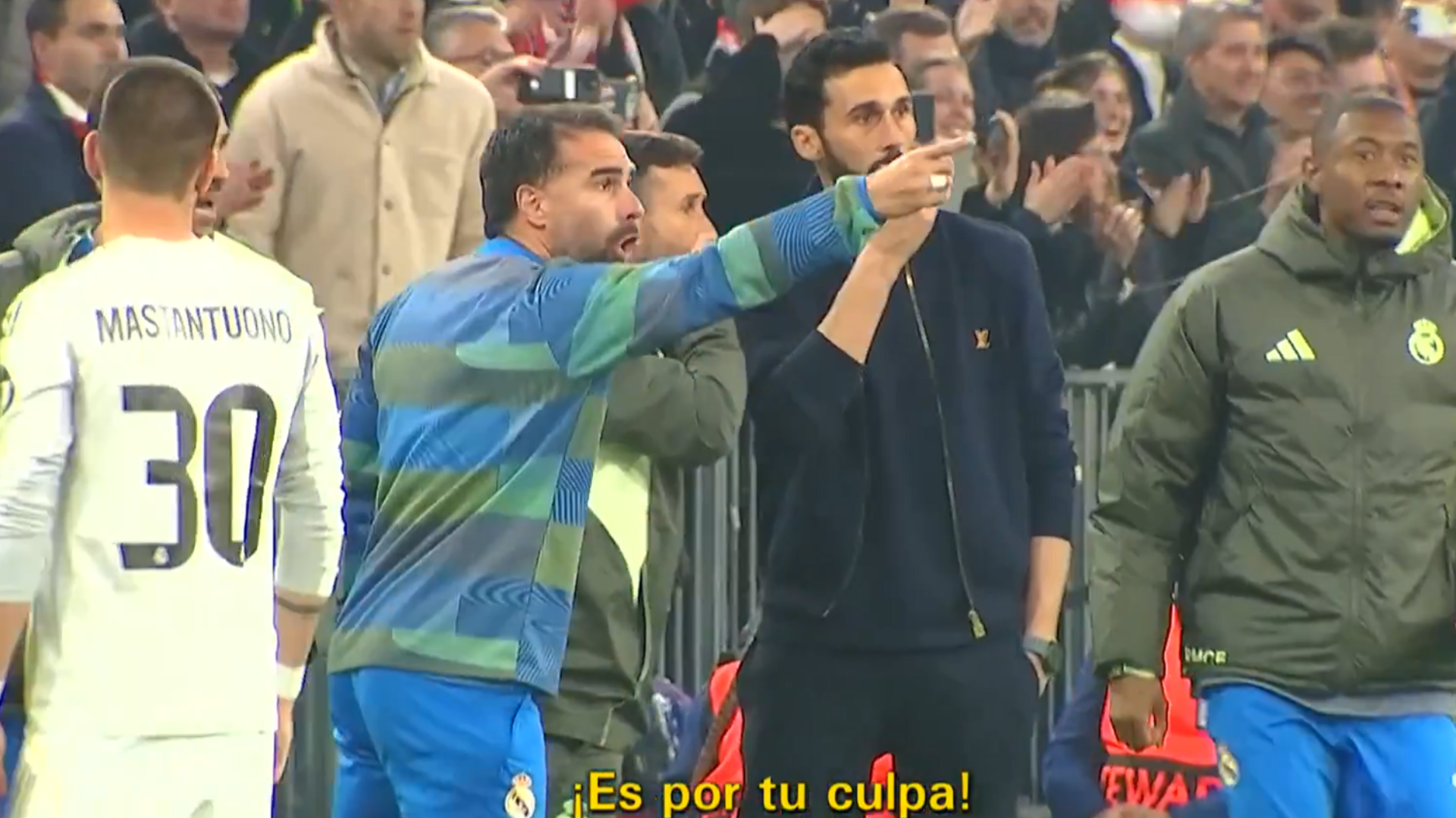 Dani Carvajal, indignado con el árbitro del Bayern-Real Madrid