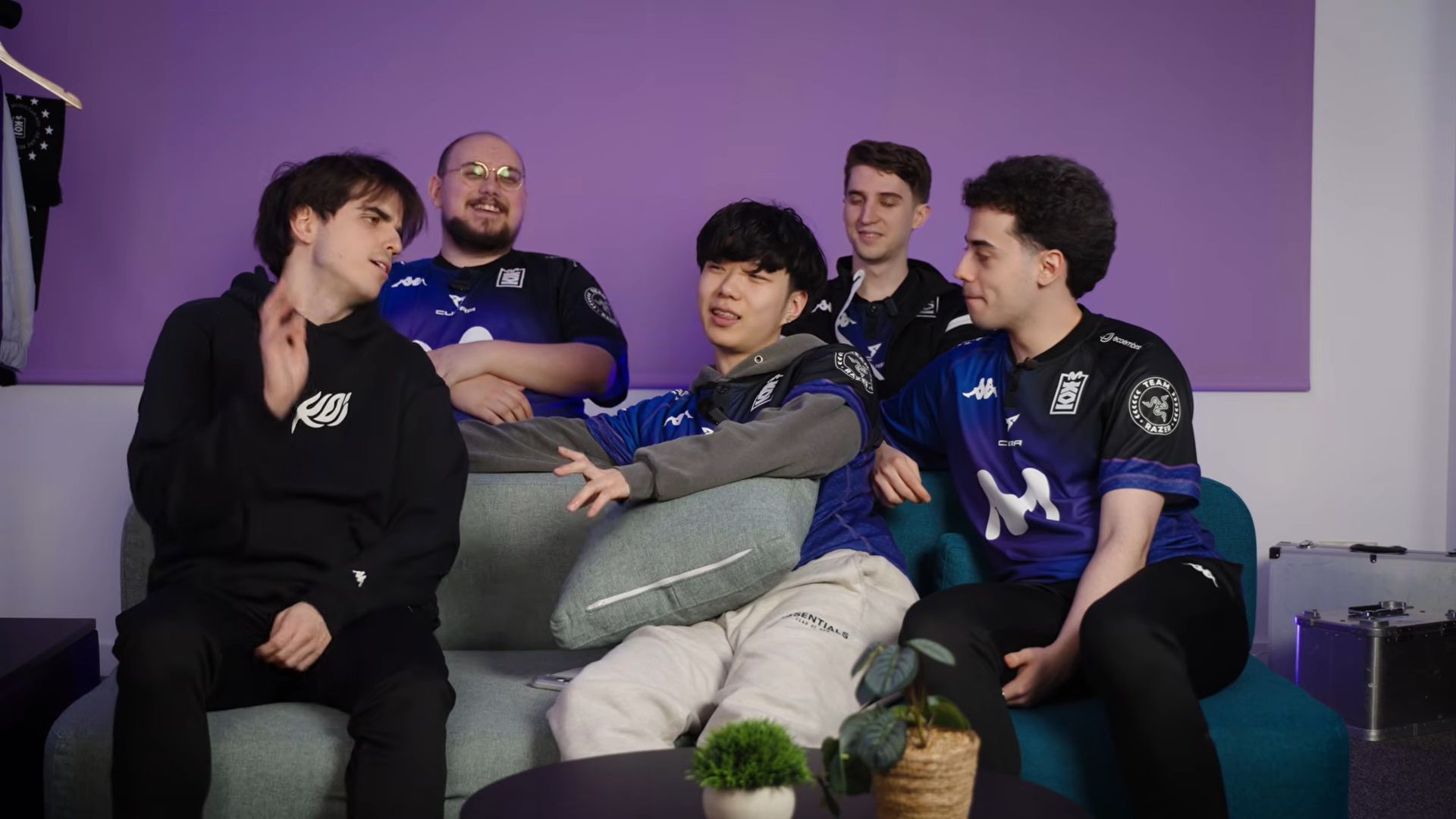 El grupo al completo de Movistar KOI (LoL) en 2026