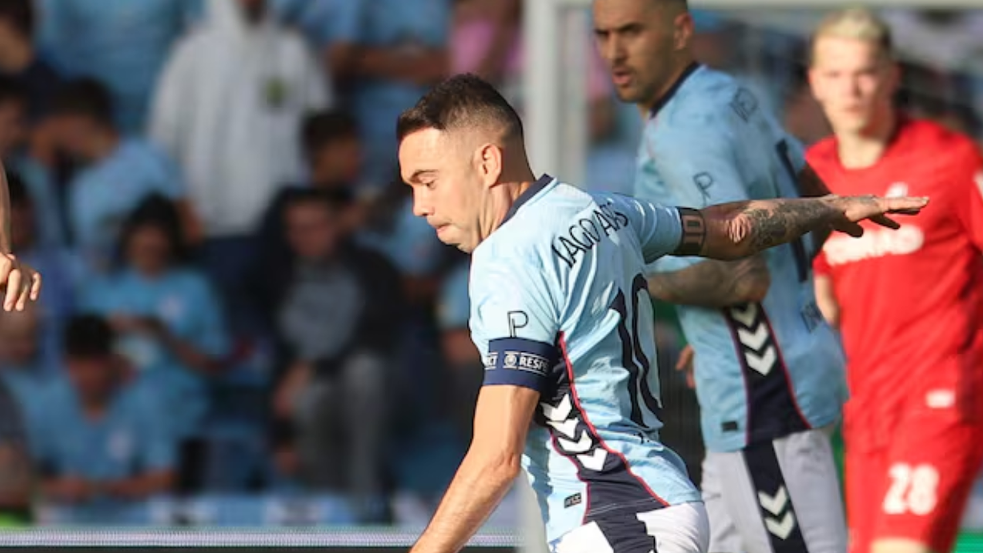 Iago Aspas ante el Friburgo en Balaídos