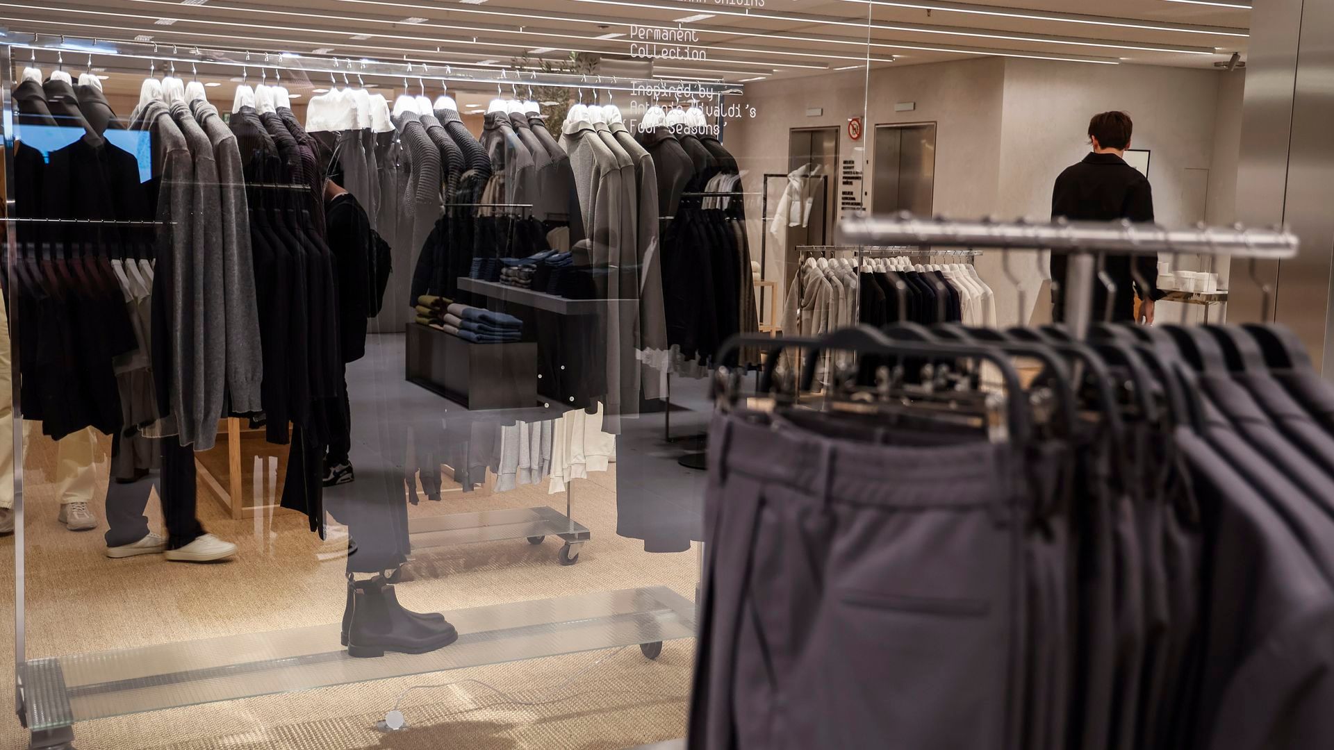 Inditex informa de un acceso no autorizado a sus bases de datos y aplica "inmediatamente" sus "protocolos de seguridad" Inditex informa de un acceso no autorizado a sus bases de datos y aplica "inmediatamente" sus "protocolos de seguridad"