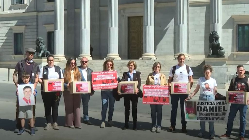 Los padres que han perdido a sus hijos a manos de un menor piden endurecer las leyes: "Mi hija está en un nicho, su asesino saldrá con 24 años"