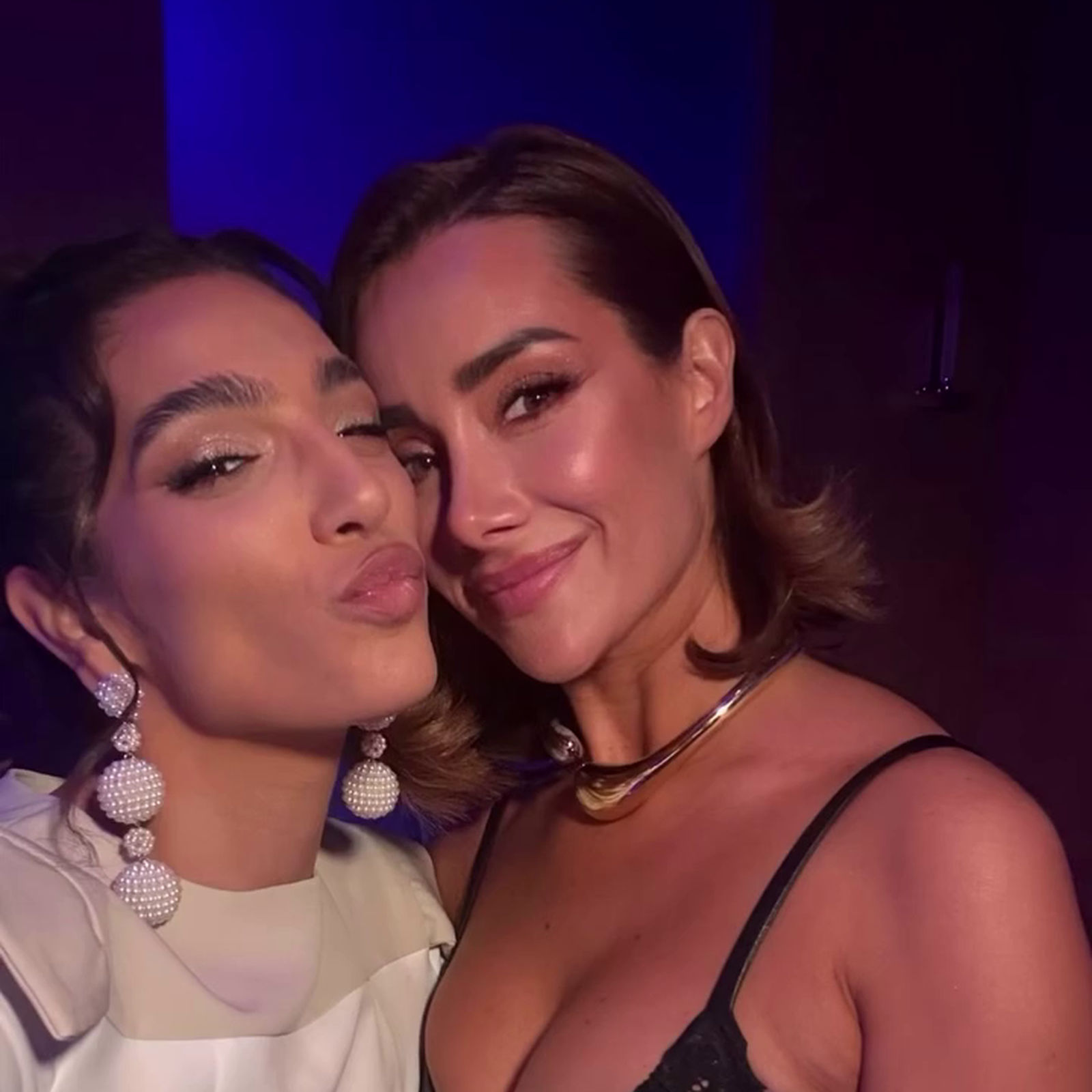 Reencuentro de Alma Bollo y Adara Molinero