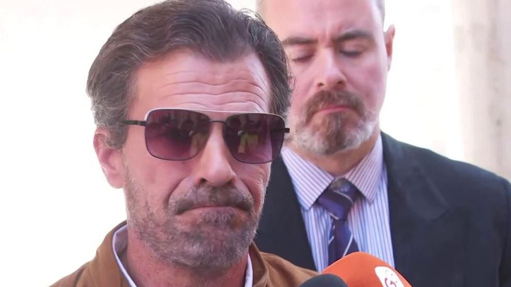 Rodolfo Sancho, a su salida tras el juicio por presuntas vejaciones a Silvia Bronchalo: “Ella puede haber incurrido en un delito grave”