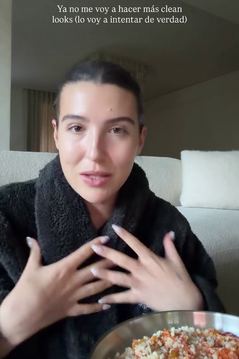 Alba Díaz habla sobre la caída de pelo que está experimentado y que relaciona con los 'clean looks'