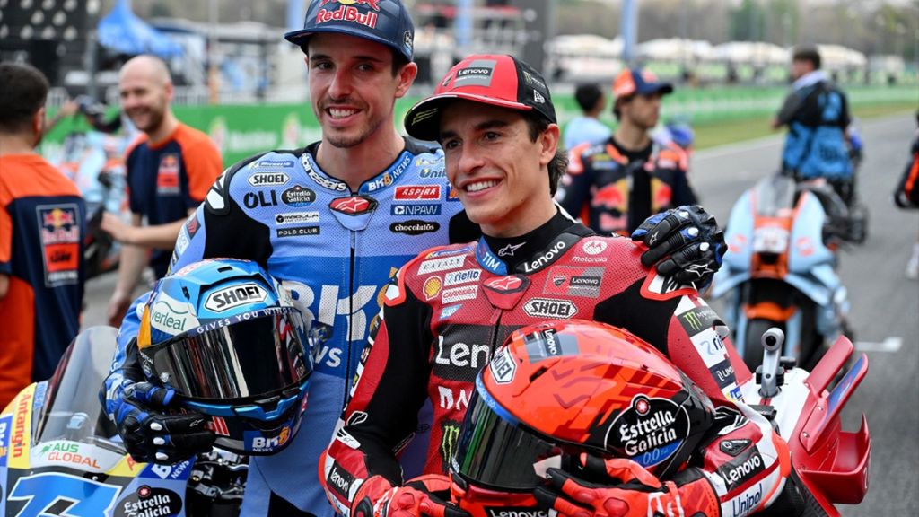 Álex Márquez confía en que su hermano Marc luche por el título