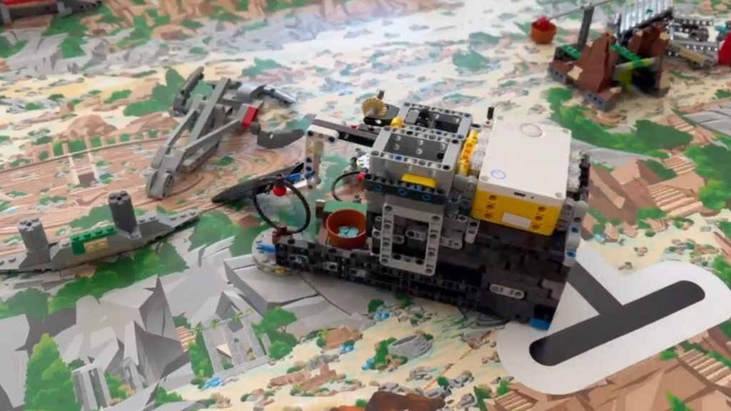 Un colegio de Girona intenta recaudar fondos para la liga Lego en Atlanta