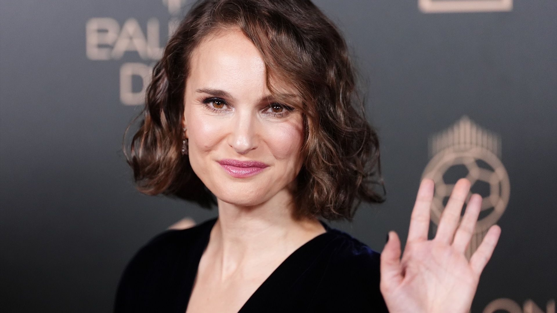 EuropaPress_6309234_28_october_2024_france_paris_american_actress_natalie_portman_arrive_to