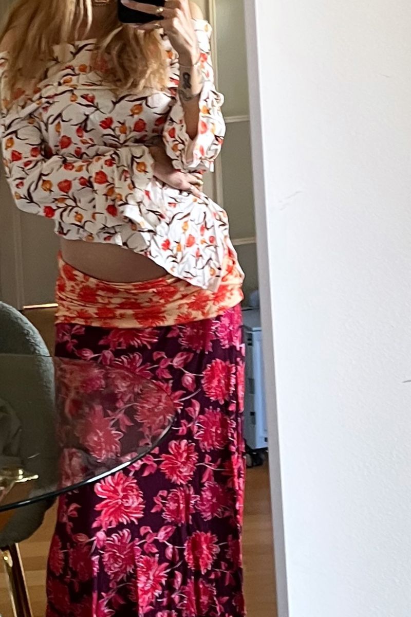 La imagen de la tripa premamá de Alejandra Rubio en su quinto mes de embarazo