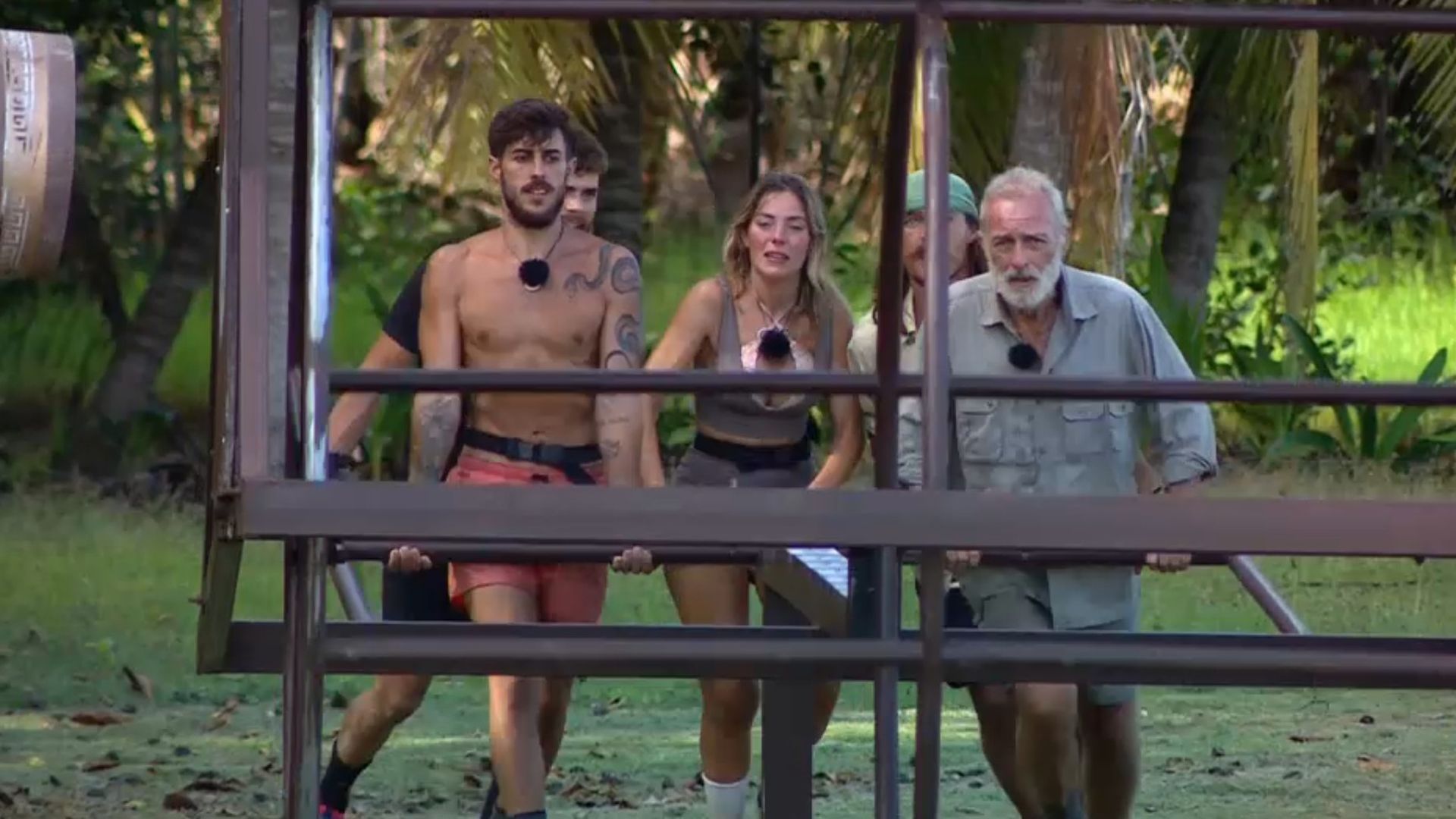 Los participantes de 'Supervivientes' se enfrentan a las pruebas diarias