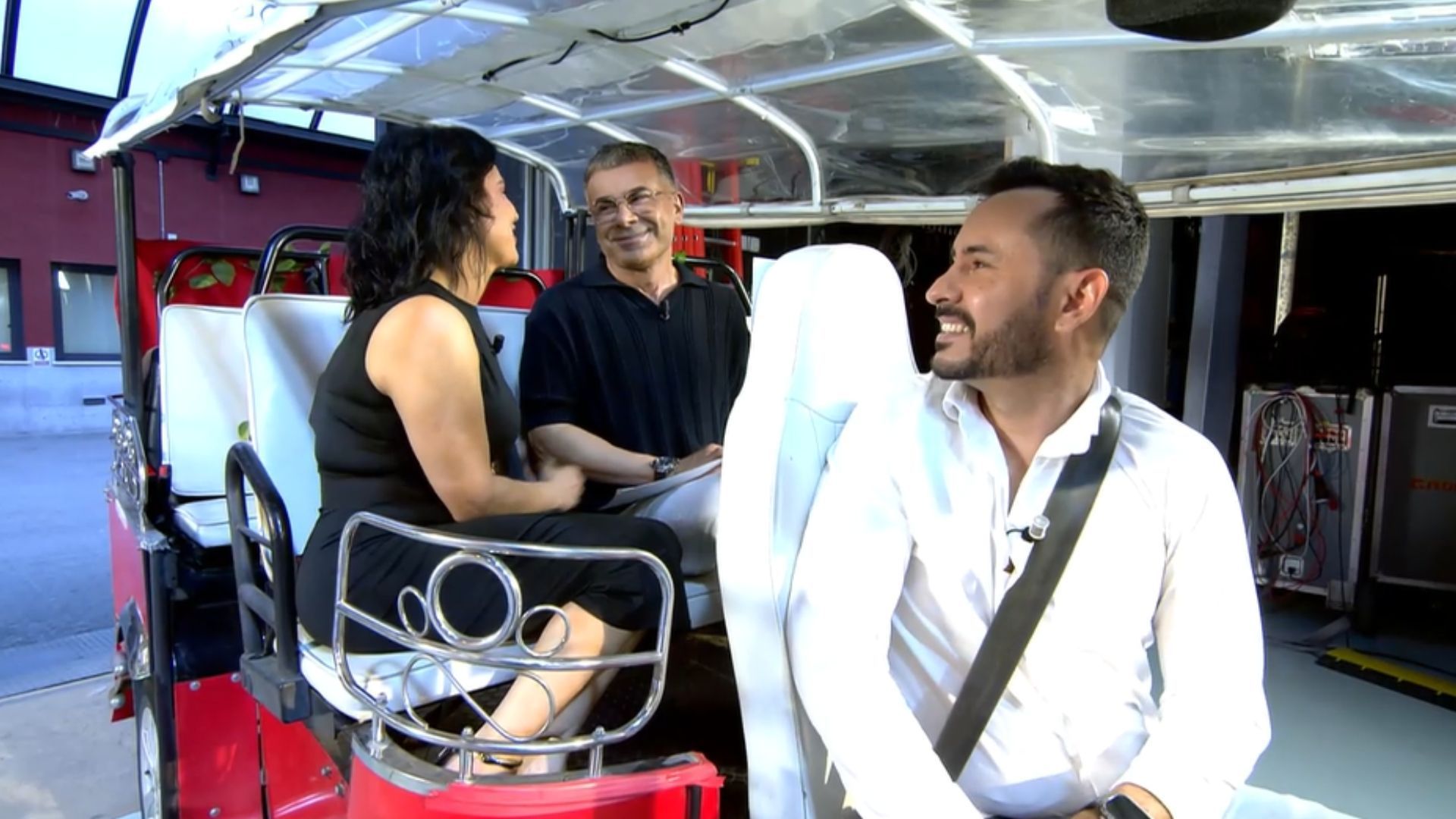 No pudo despedirse de su padre antes de morir y su amigo viene para darle una gran sorpresa: "Ánimo Sissy"